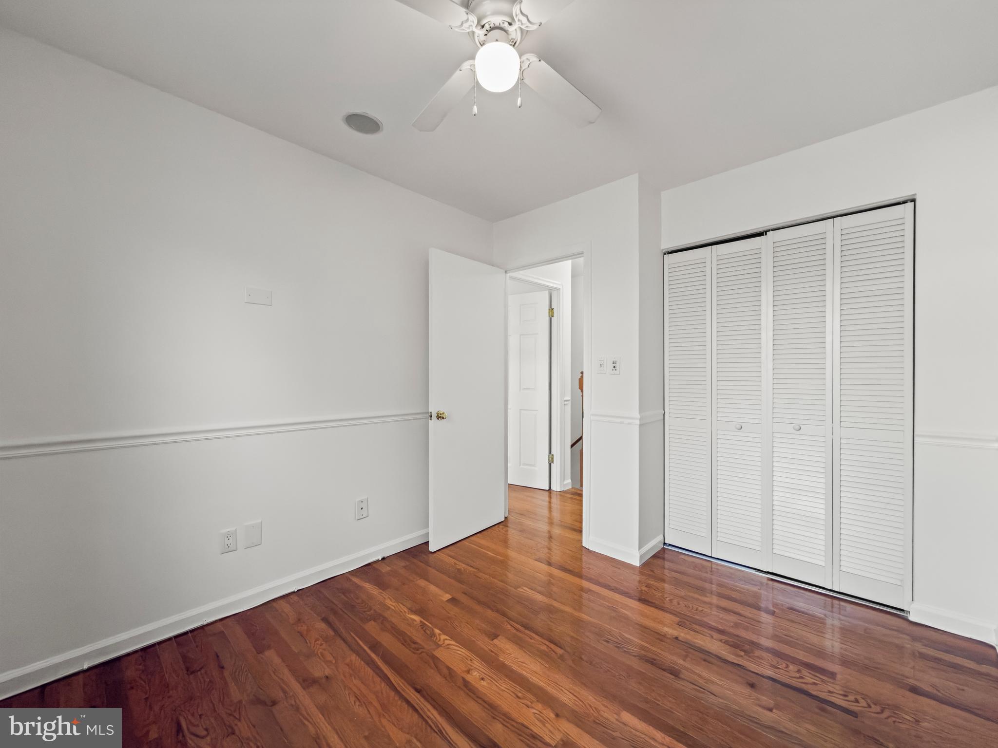 SHADOW OAK - Residential