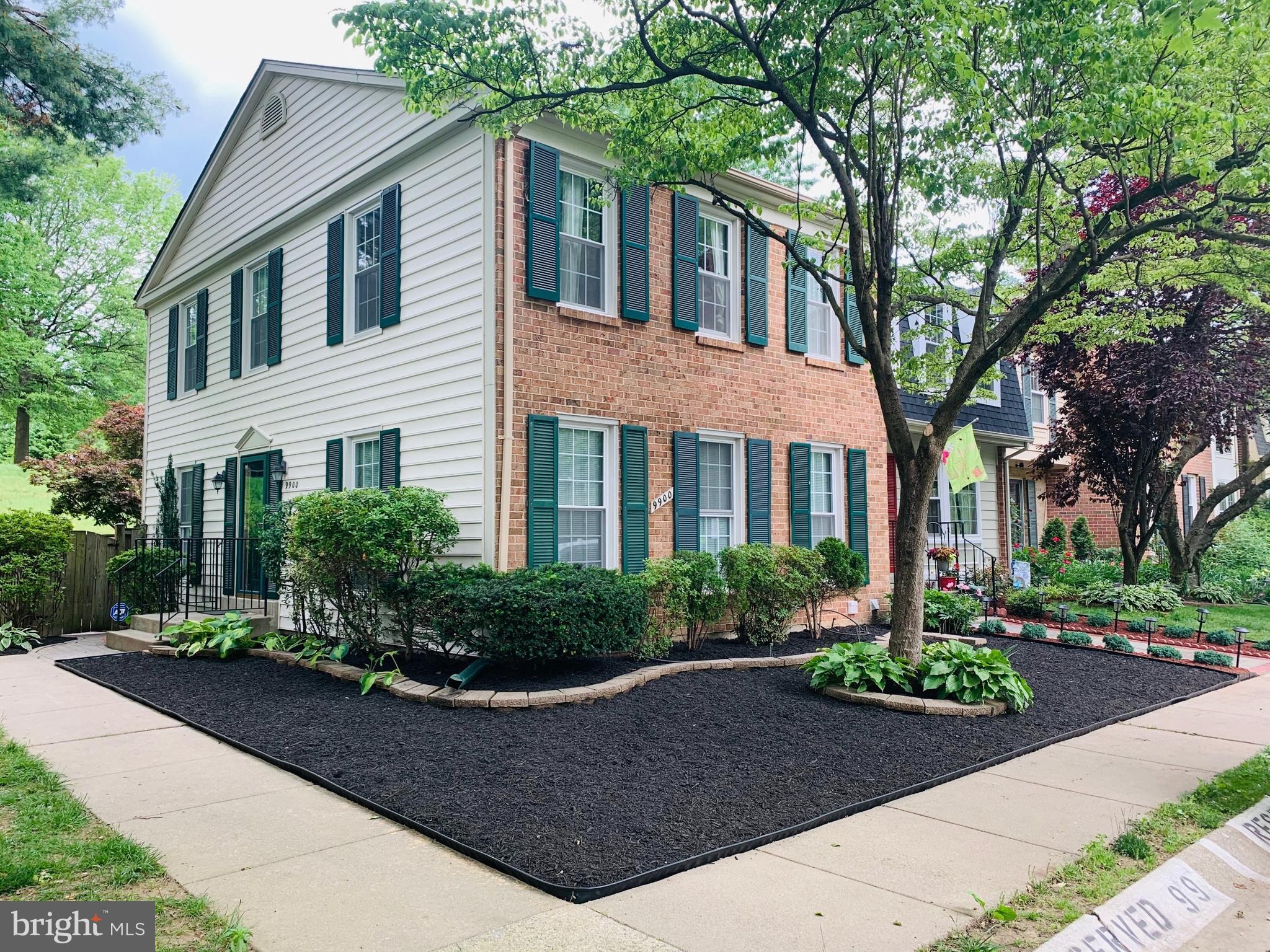 SHADOW OAK - Residential