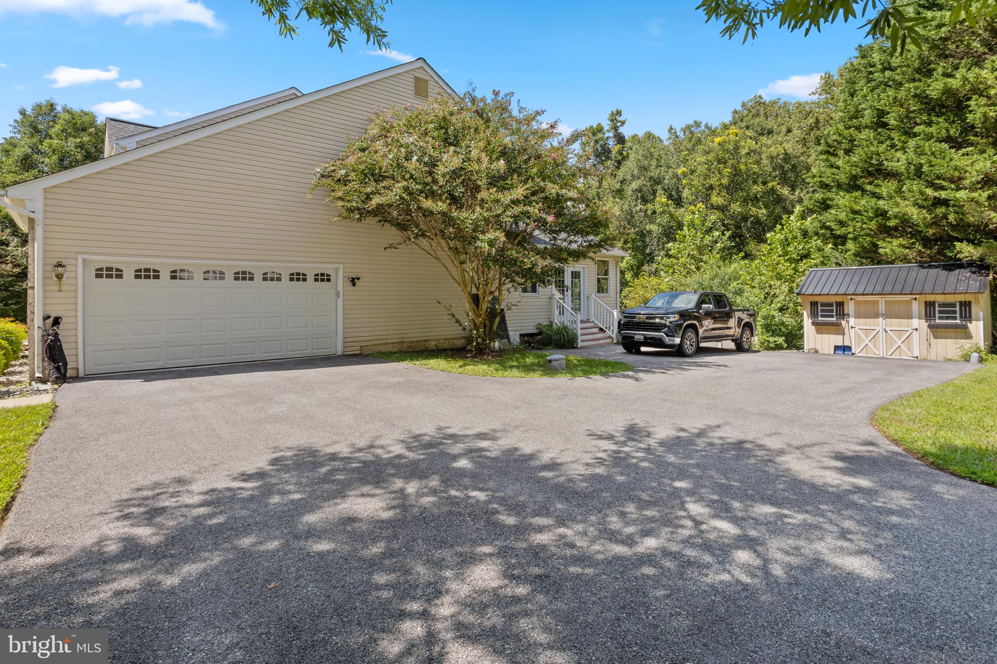 1535 BILTMORE COURT