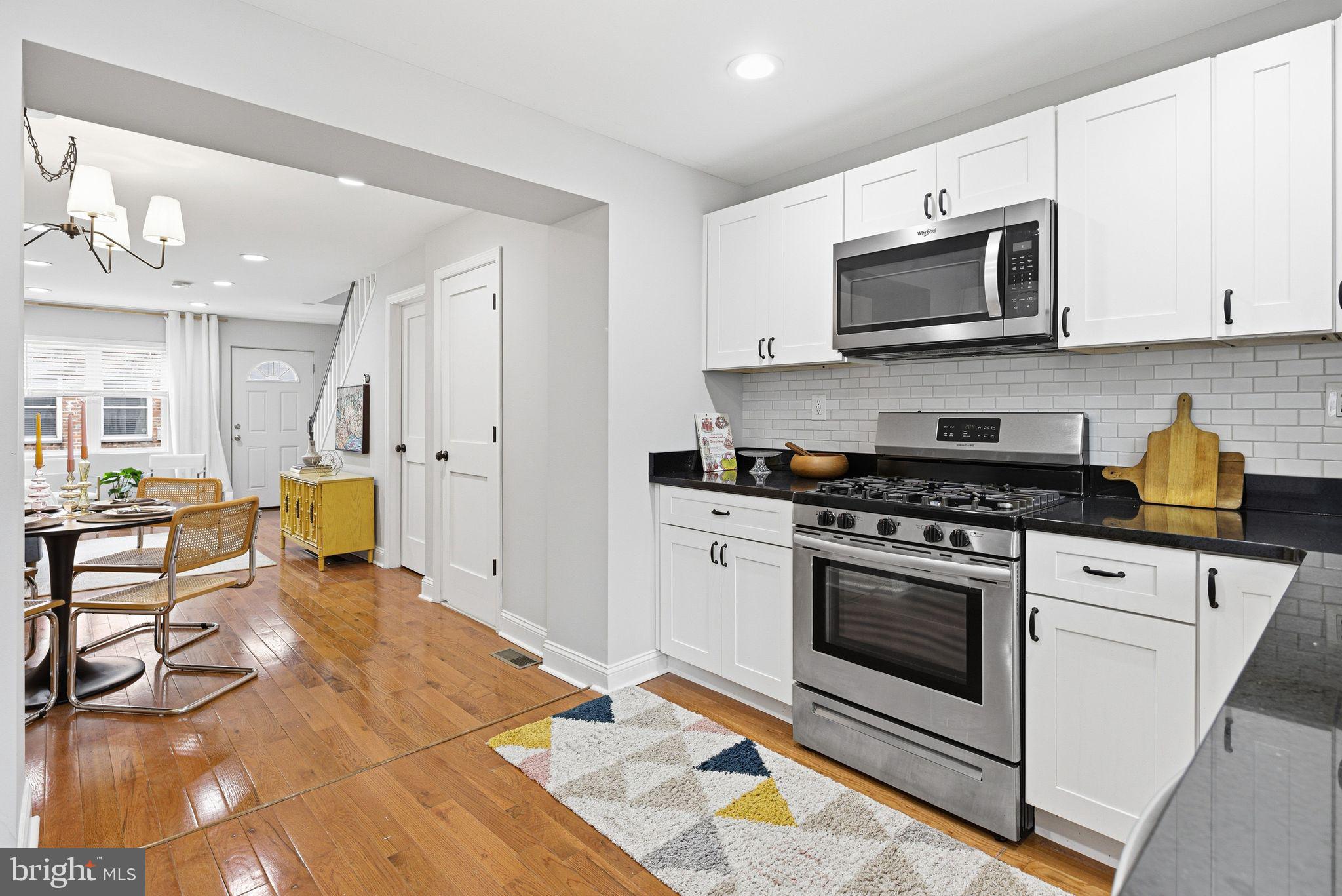 DICKINSON NARROWS - Residential