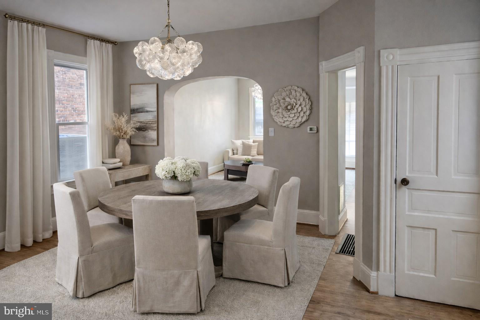 WEST SIDE - Residential