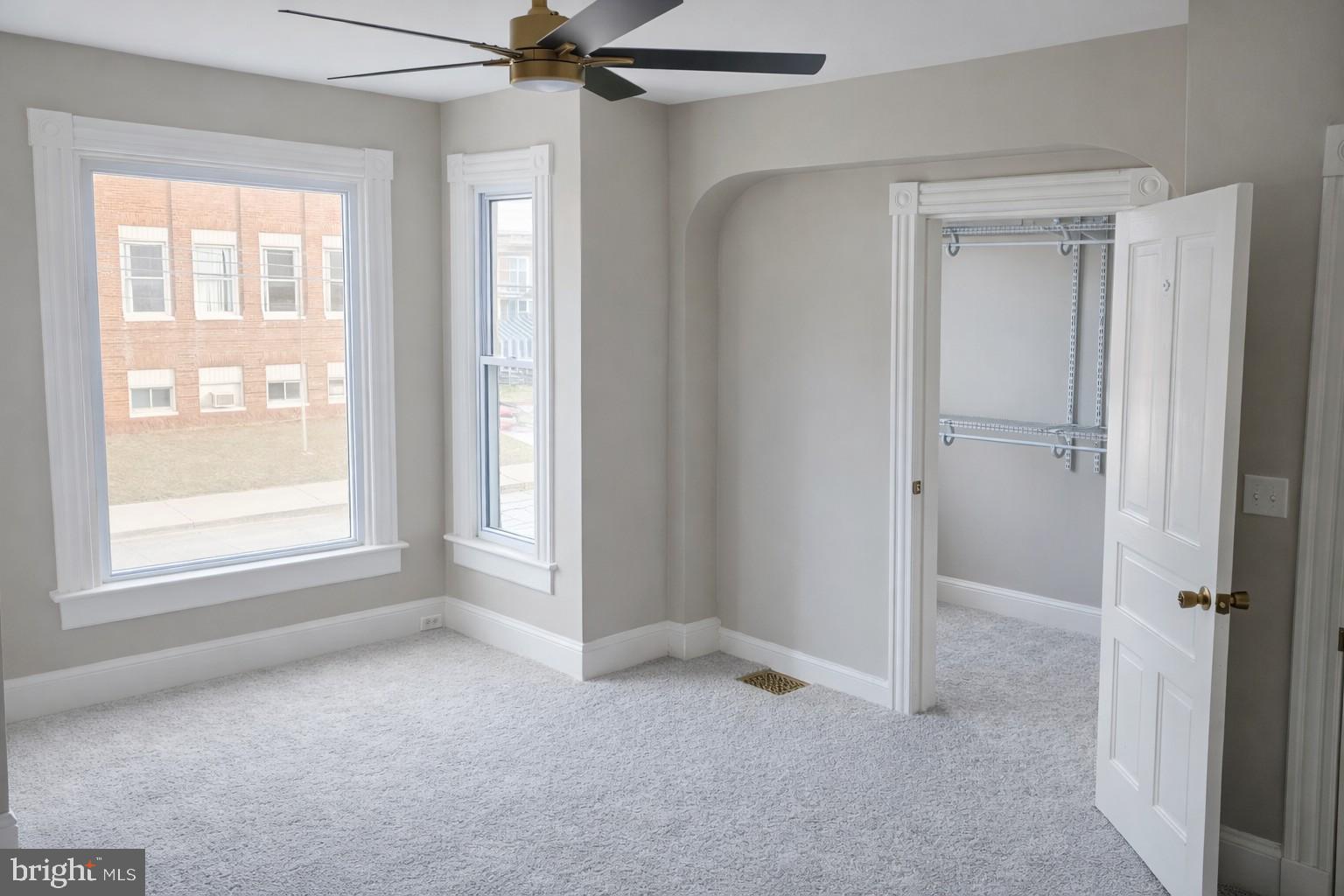 WEST SIDE - Residential