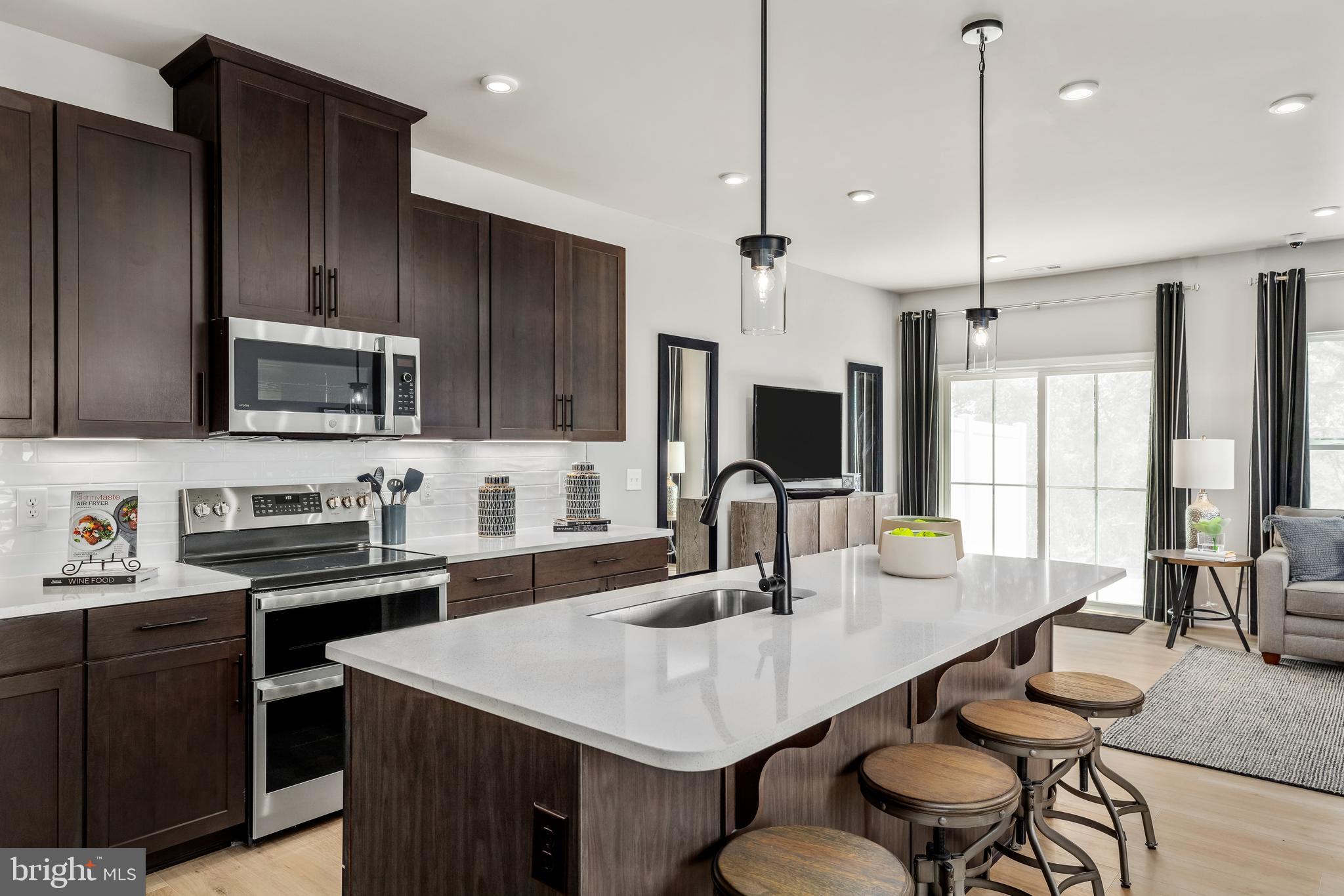 THORNDALE WOODS - Residential