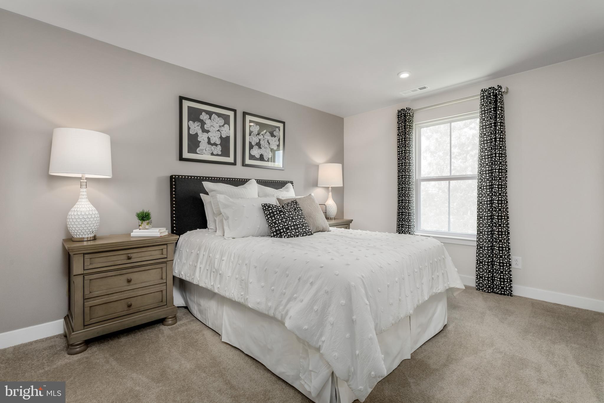 THORNDALE WOODS - Residential