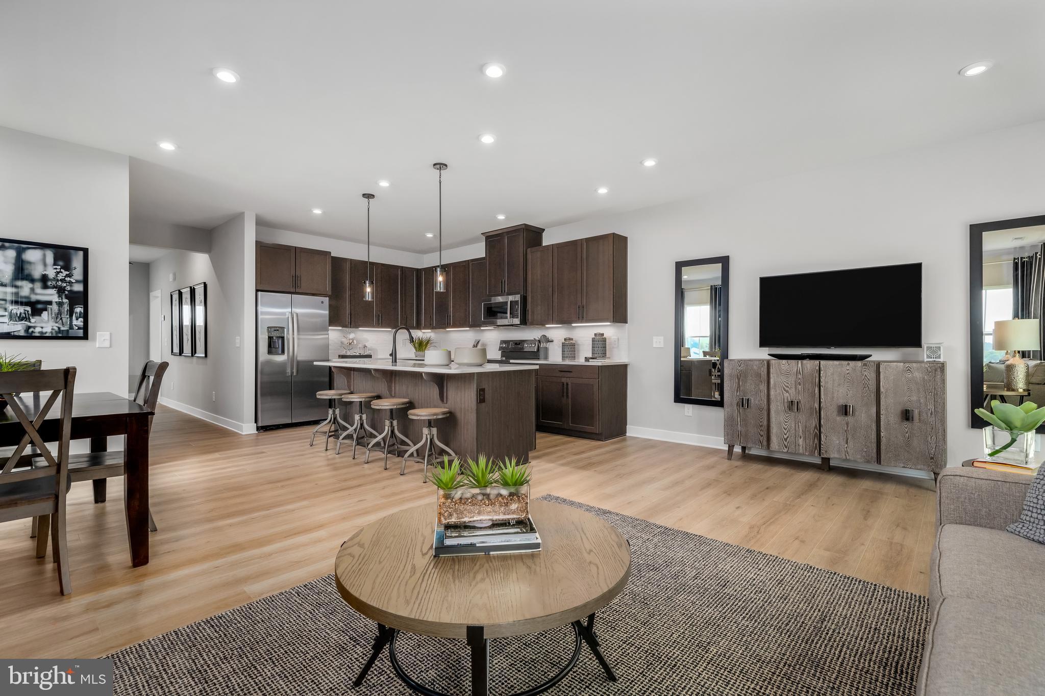 THORNDALE WOODS - Residential