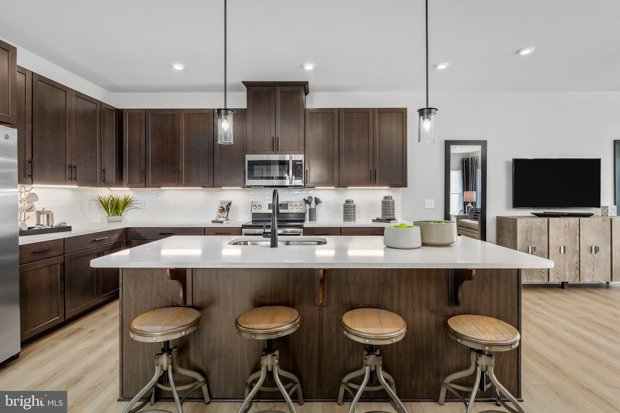 THORNDALE WOODS - Residential