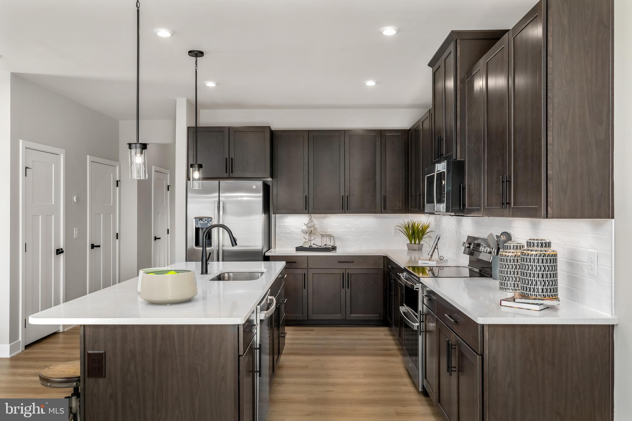 THORNDALE WOODS - Residential