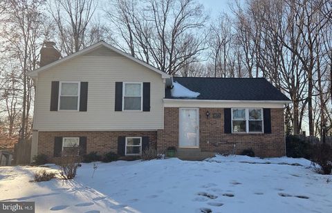 4073 TARPON LANE WOODBRIDGE VA 22193