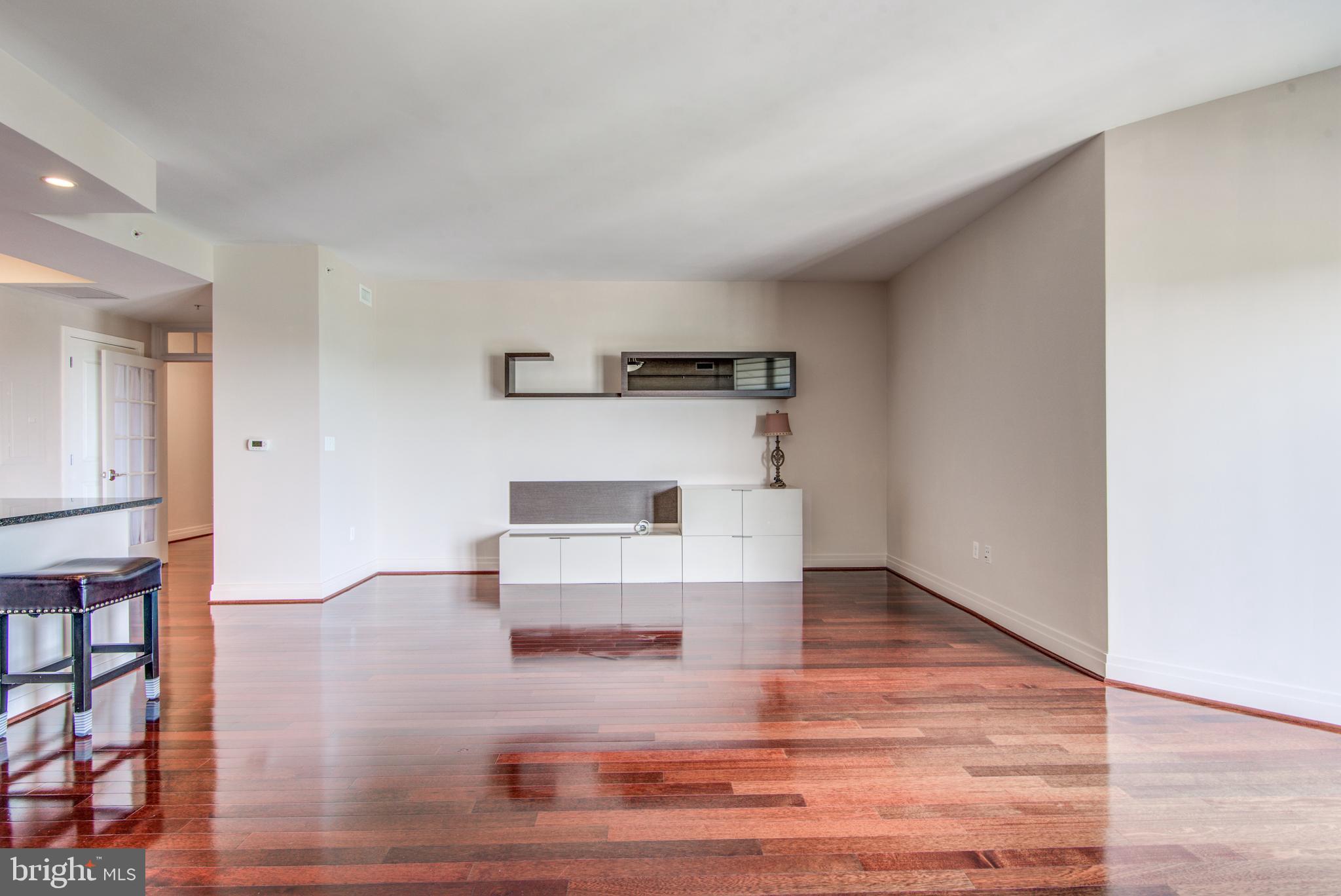 THE LOFTS AT PARK CREST - Residential Lease