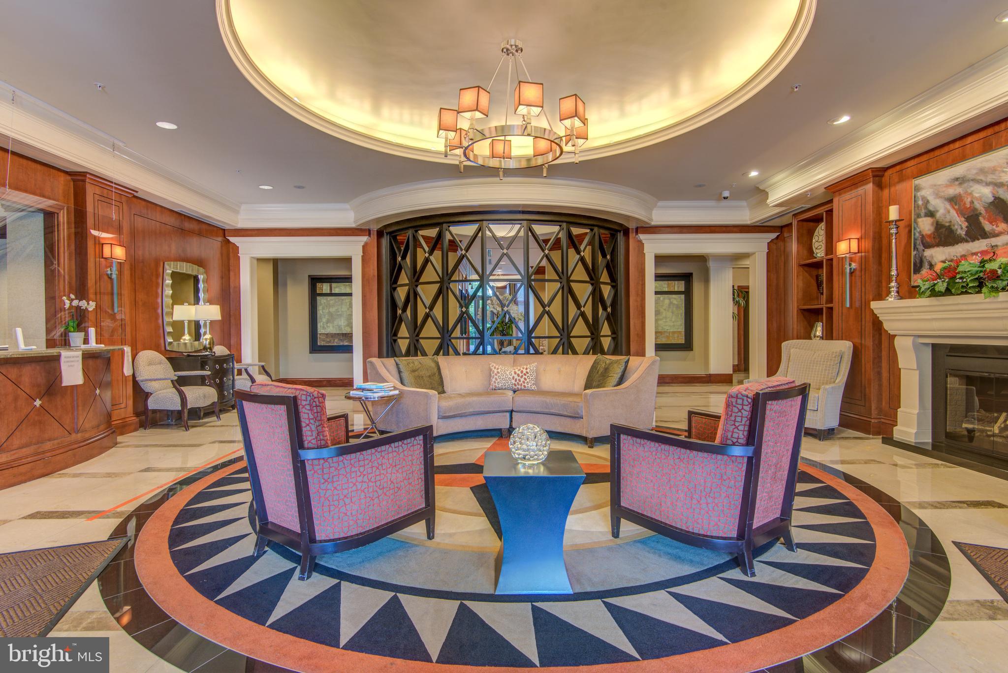 THE LOFTS AT PARK CREST - Residential Lease