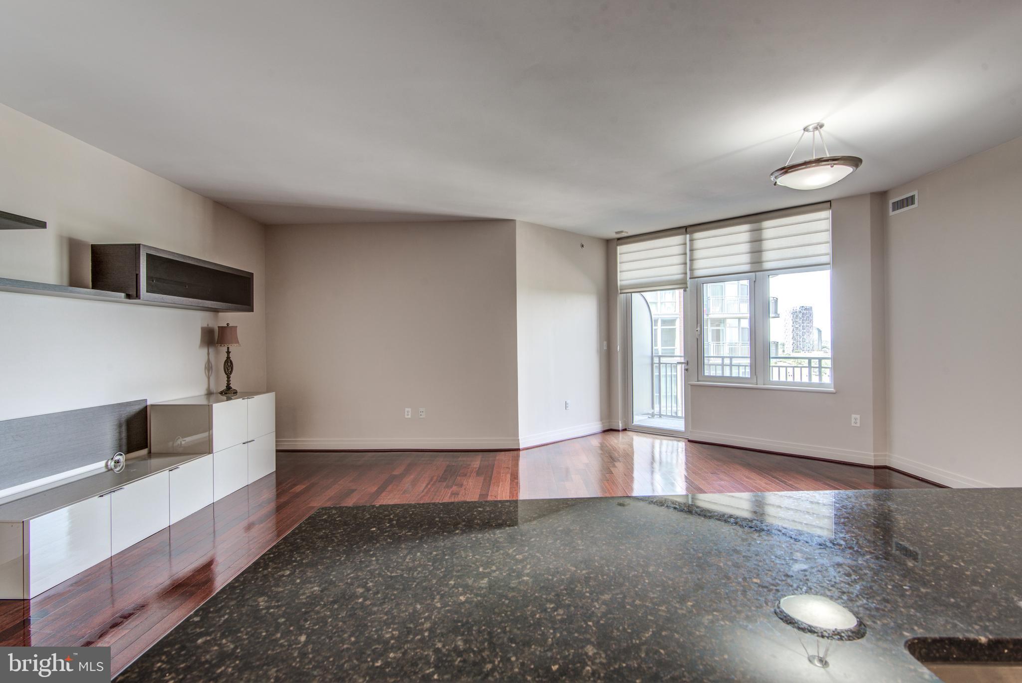 THE LOFTS AT PARK CREST - Residential Lease