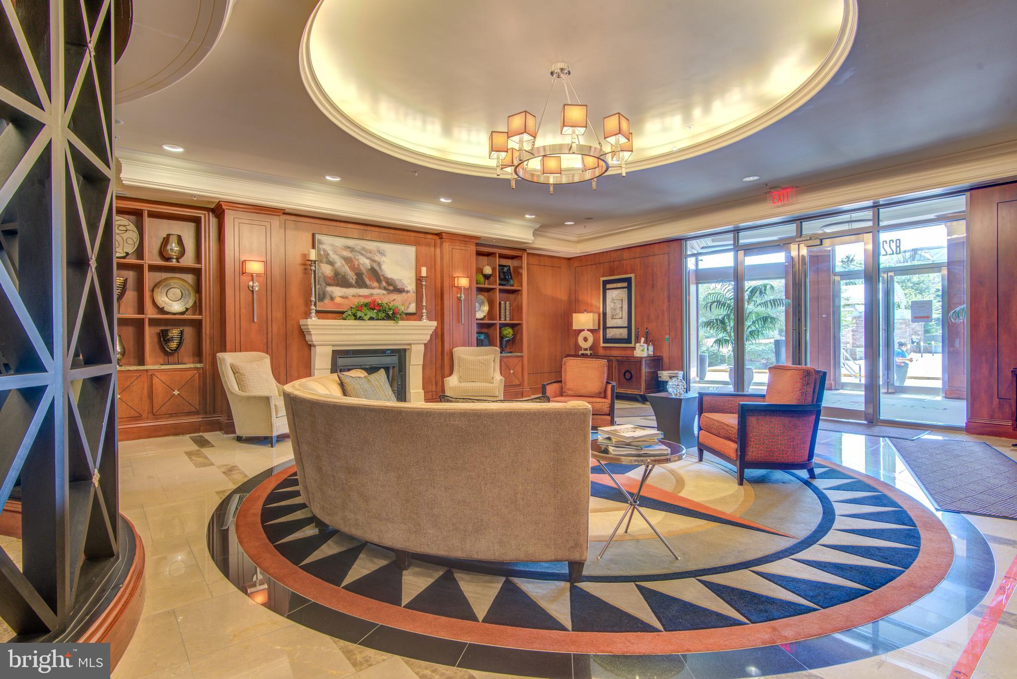 THE LOFTS AT PARK CREST - Residential Lease