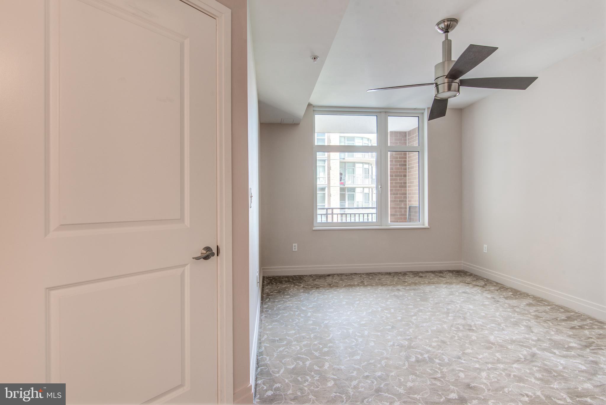 THE LOFTS AT PARK CREST - Residential Lease