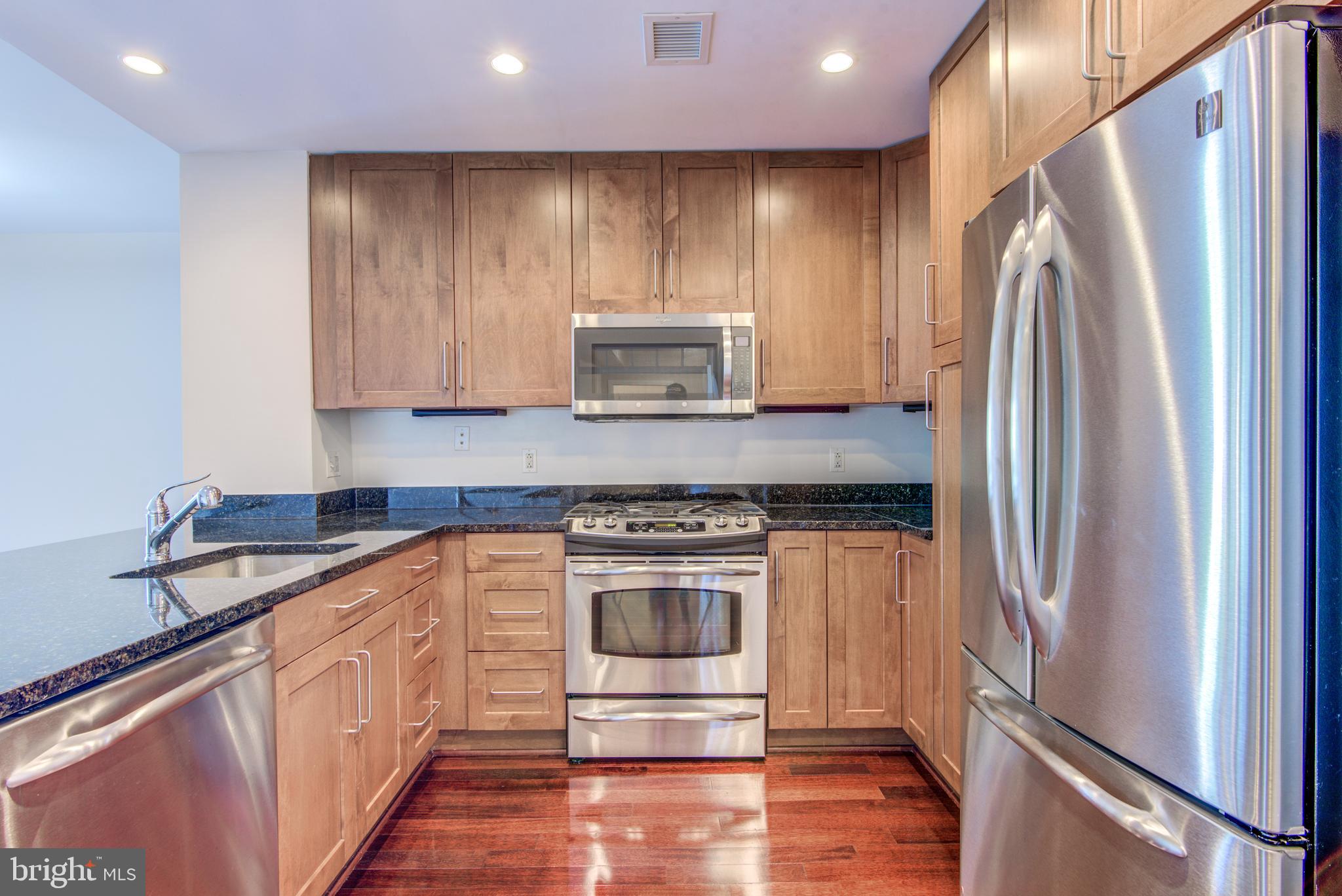 THE LOFTS AT PARK CREST - Residential Lease