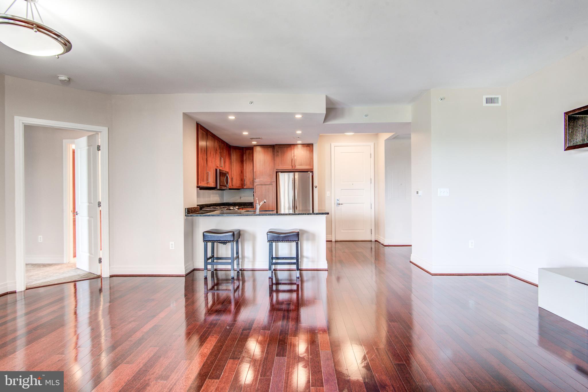 THE LOFTS AT PARK CREST - Residential Lease