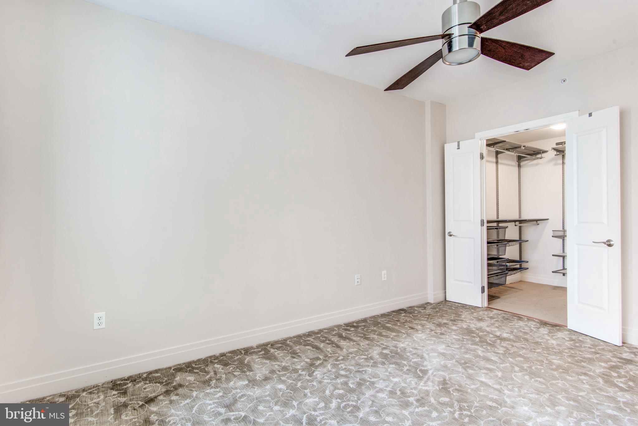 THE LOFTS AT PARK CREST - Residential Lease