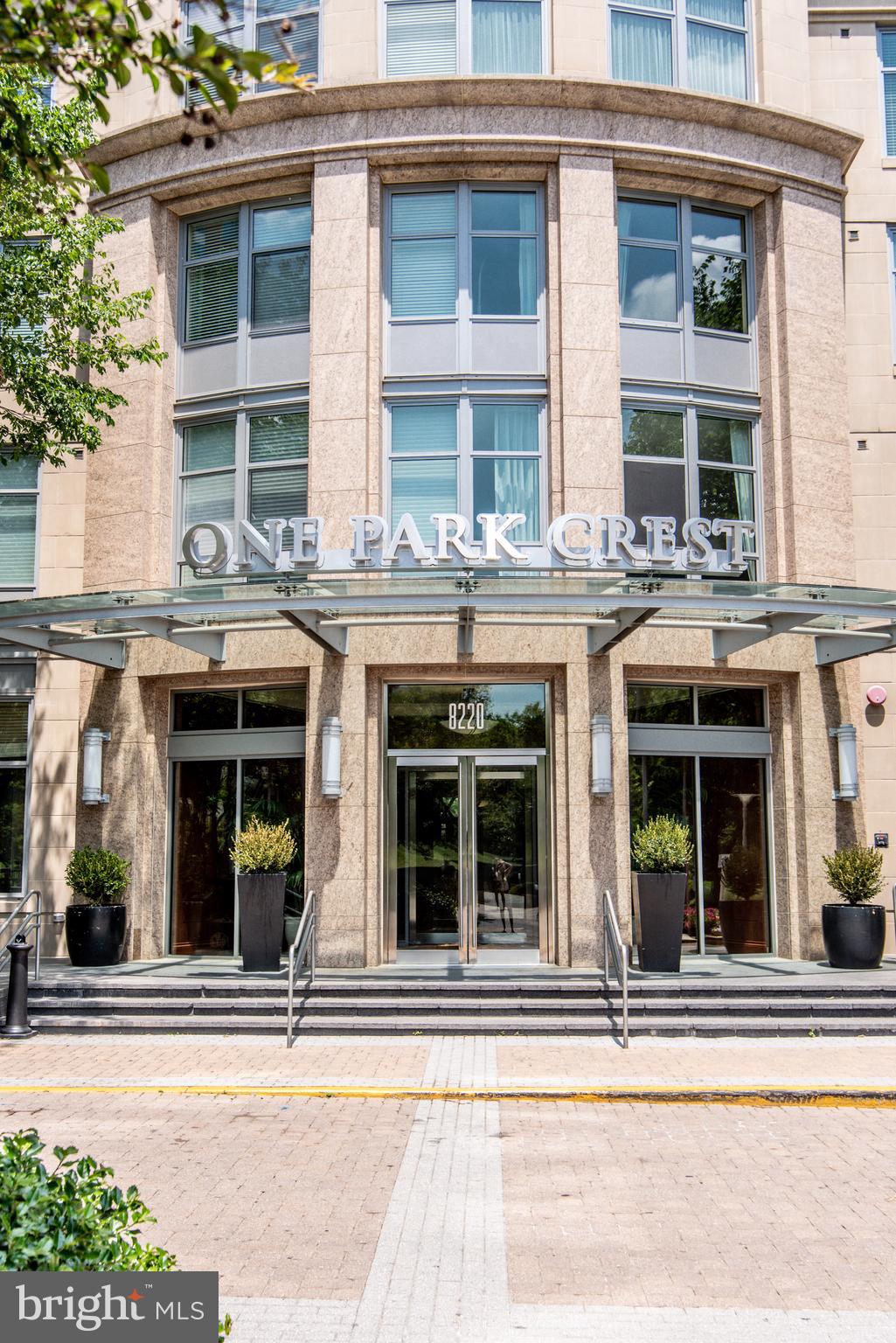 THE LOFTS AT PARK CREST - Residential Lease