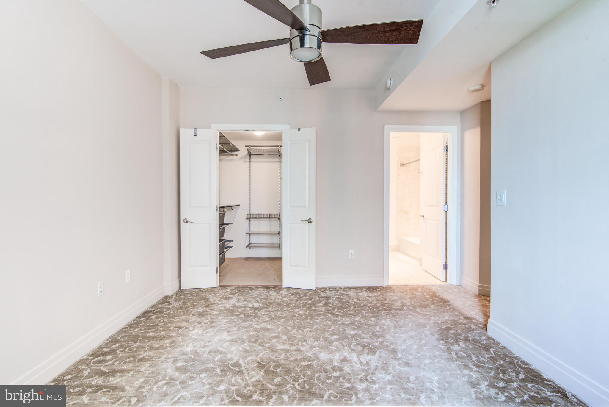 THE LOFTS AT PARK CREST - Residential Lease