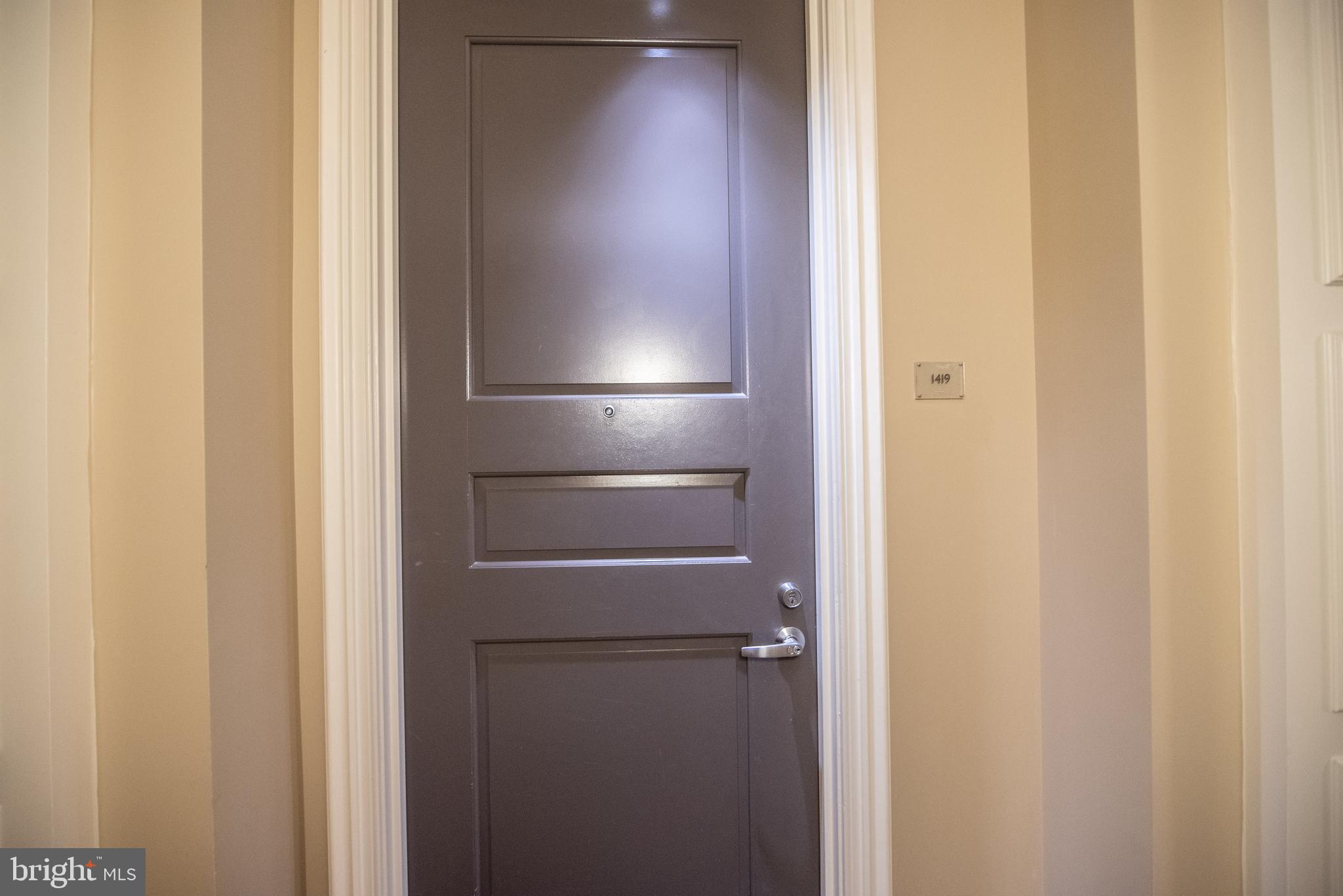 THE LOFTS AT PARK CREST - Residential Lease