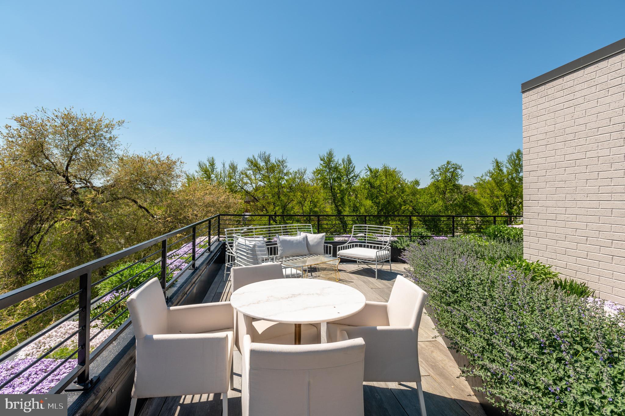 GEORGETOWN - Residential