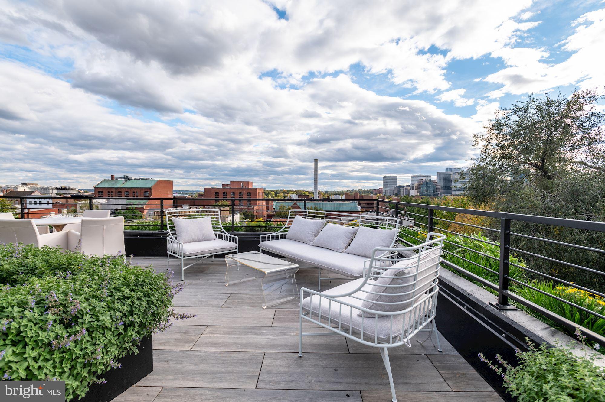 GEORGETOWN - Residential