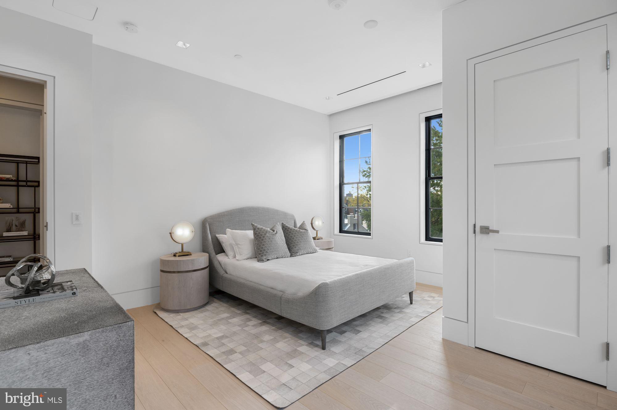 GEORGETOWN - Residential