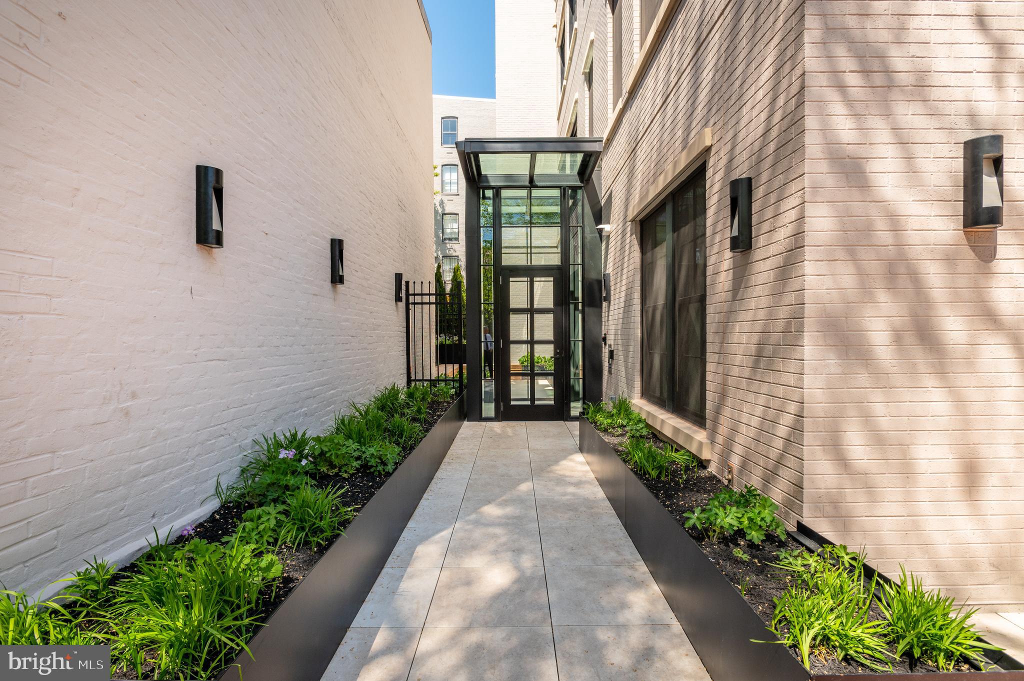 GEORGETOWN - Residential