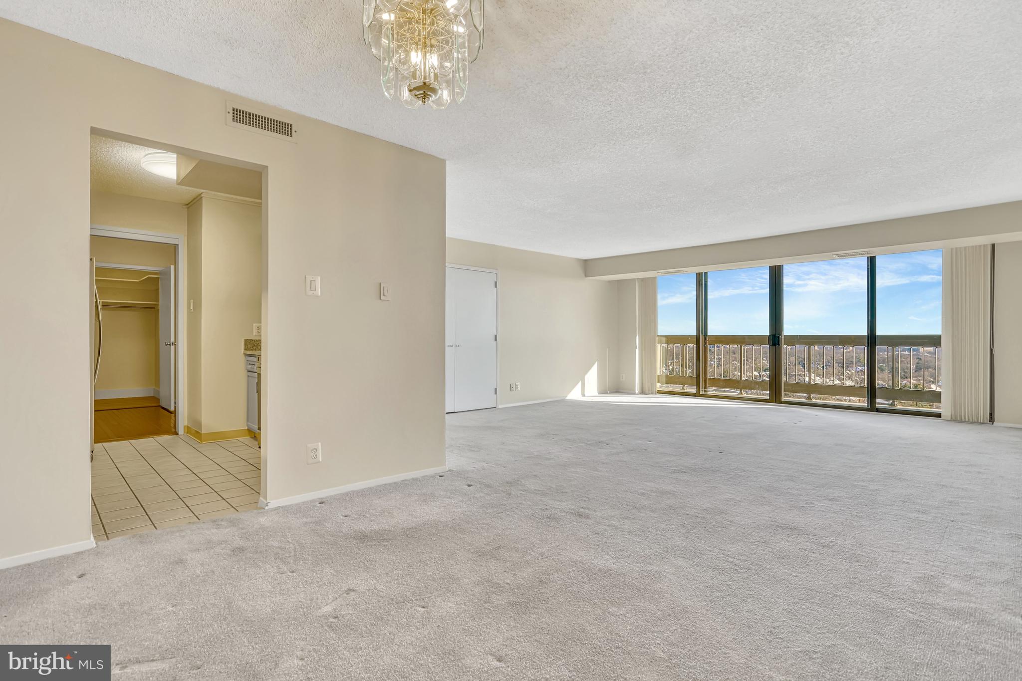 VIRGINIA SQUARE - Residential Lease