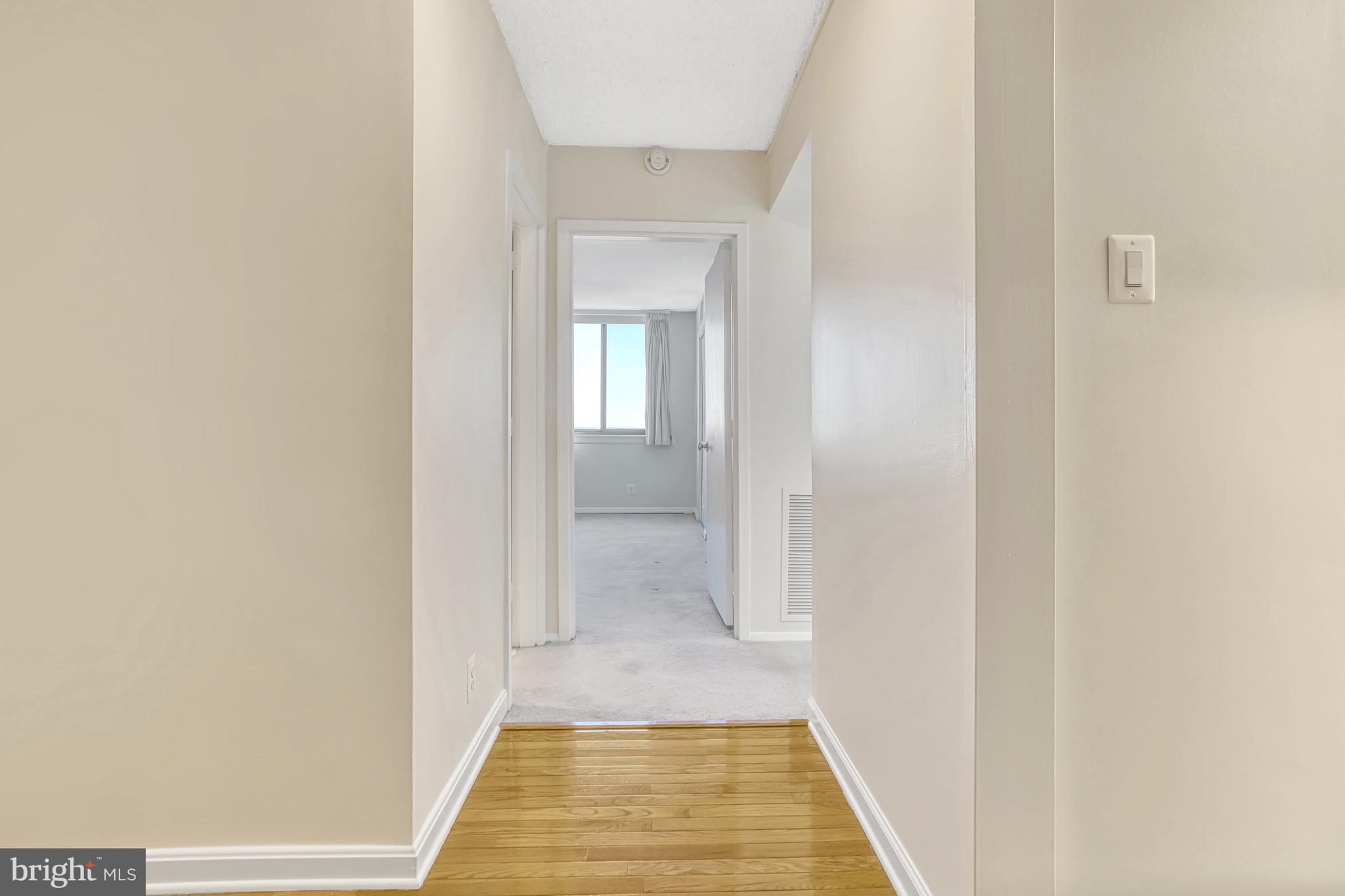 VIRGINIA SQUARE - Residential Lease