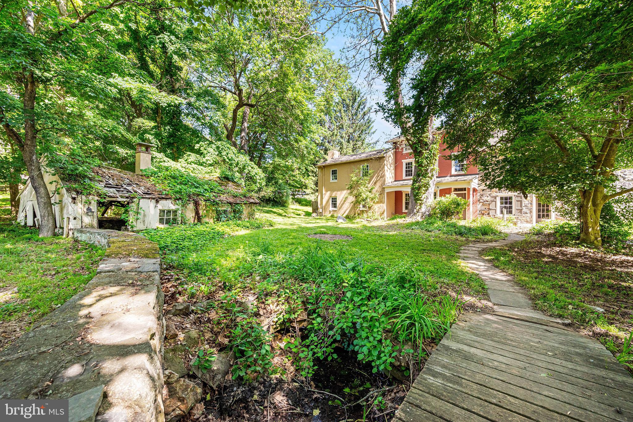 1383 HICKORY HILL ROAD