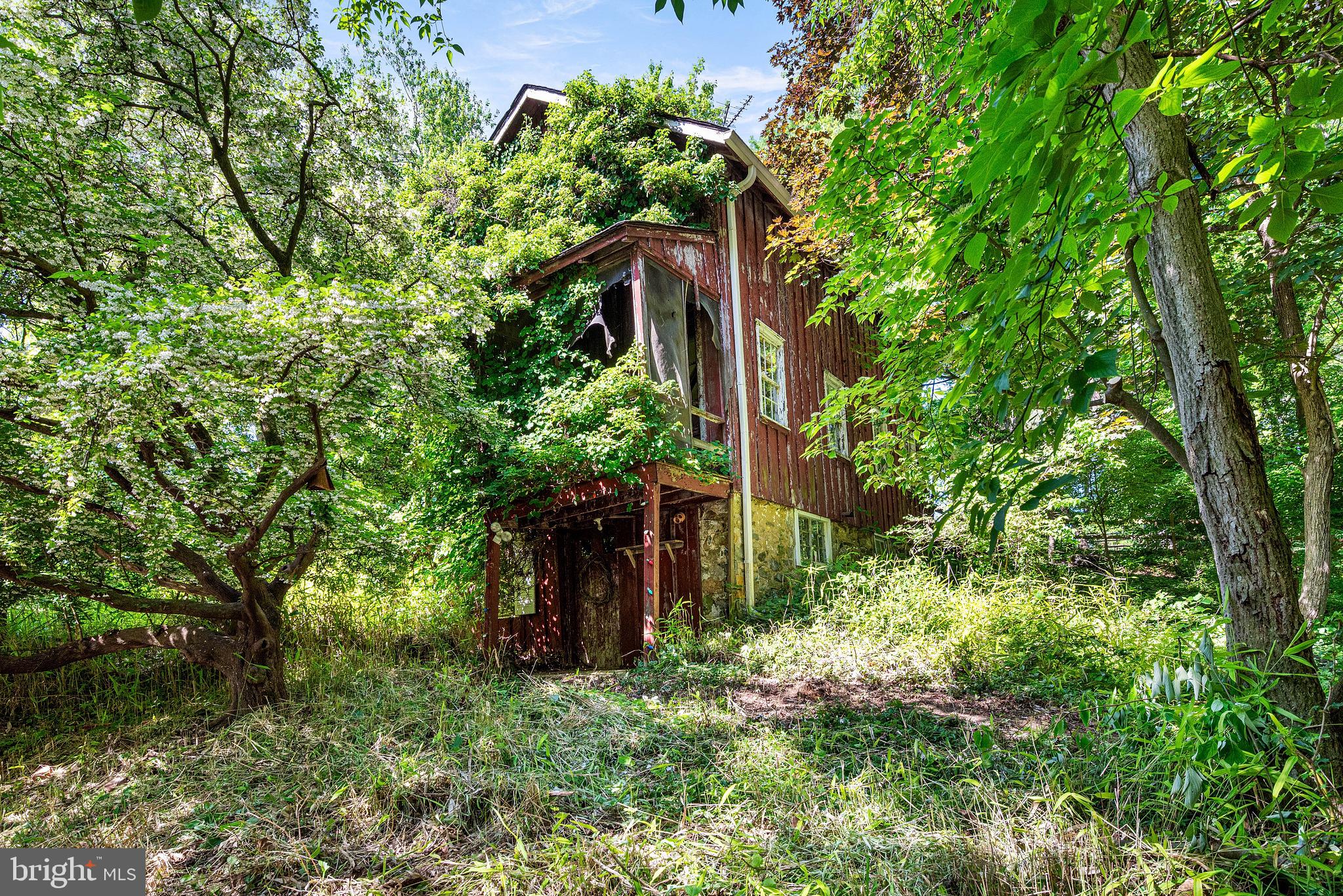 1383 HICKORY HILL ROAD