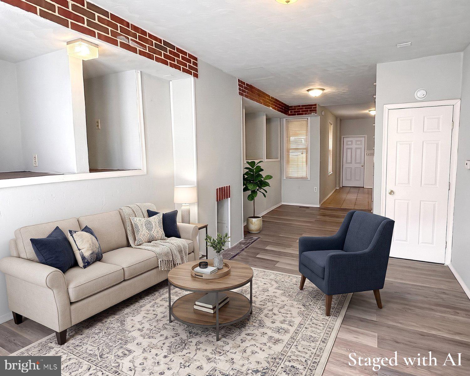 609 W LOCUST STREET