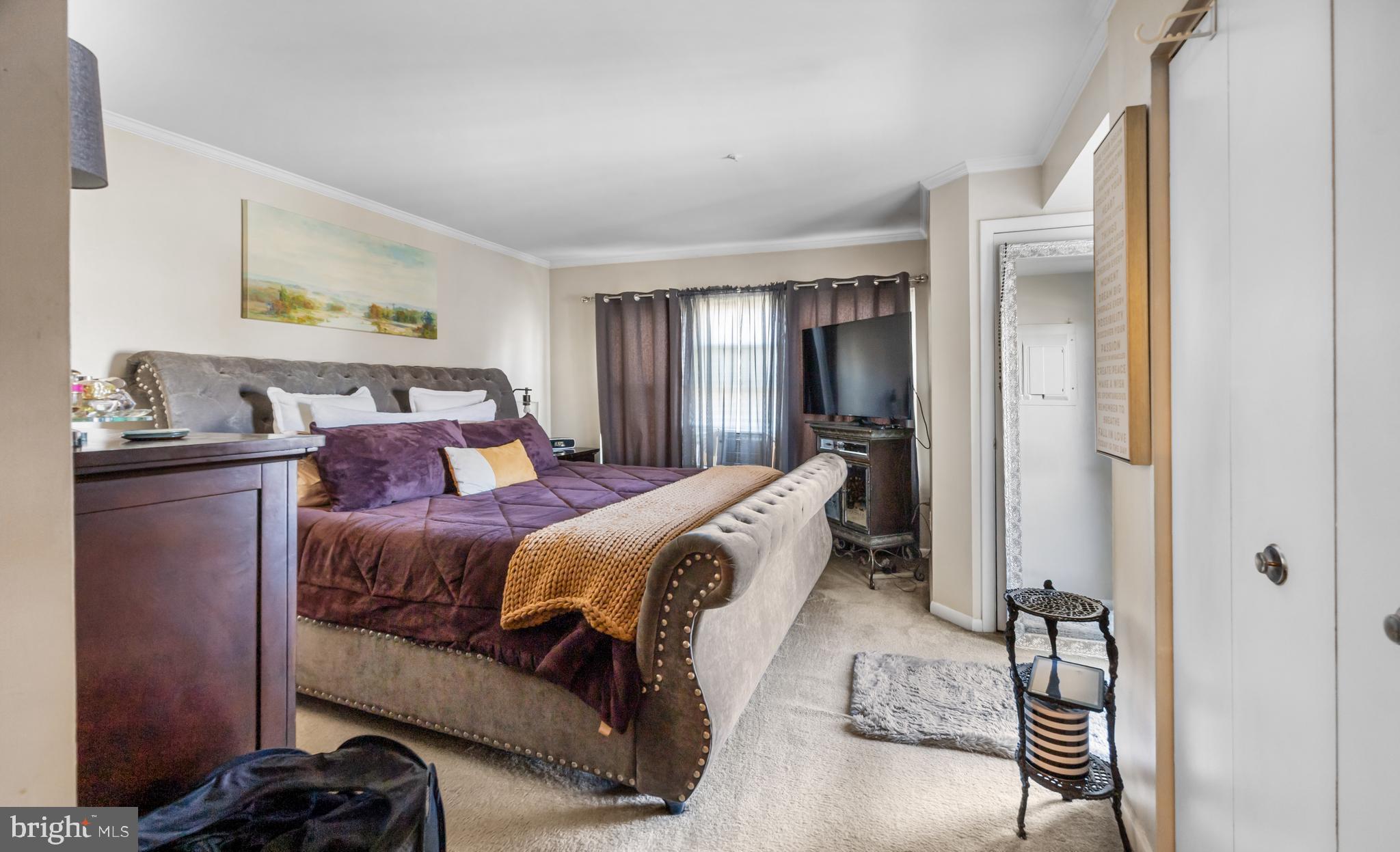 ANNAPOLIS OVERLOOK - Residential