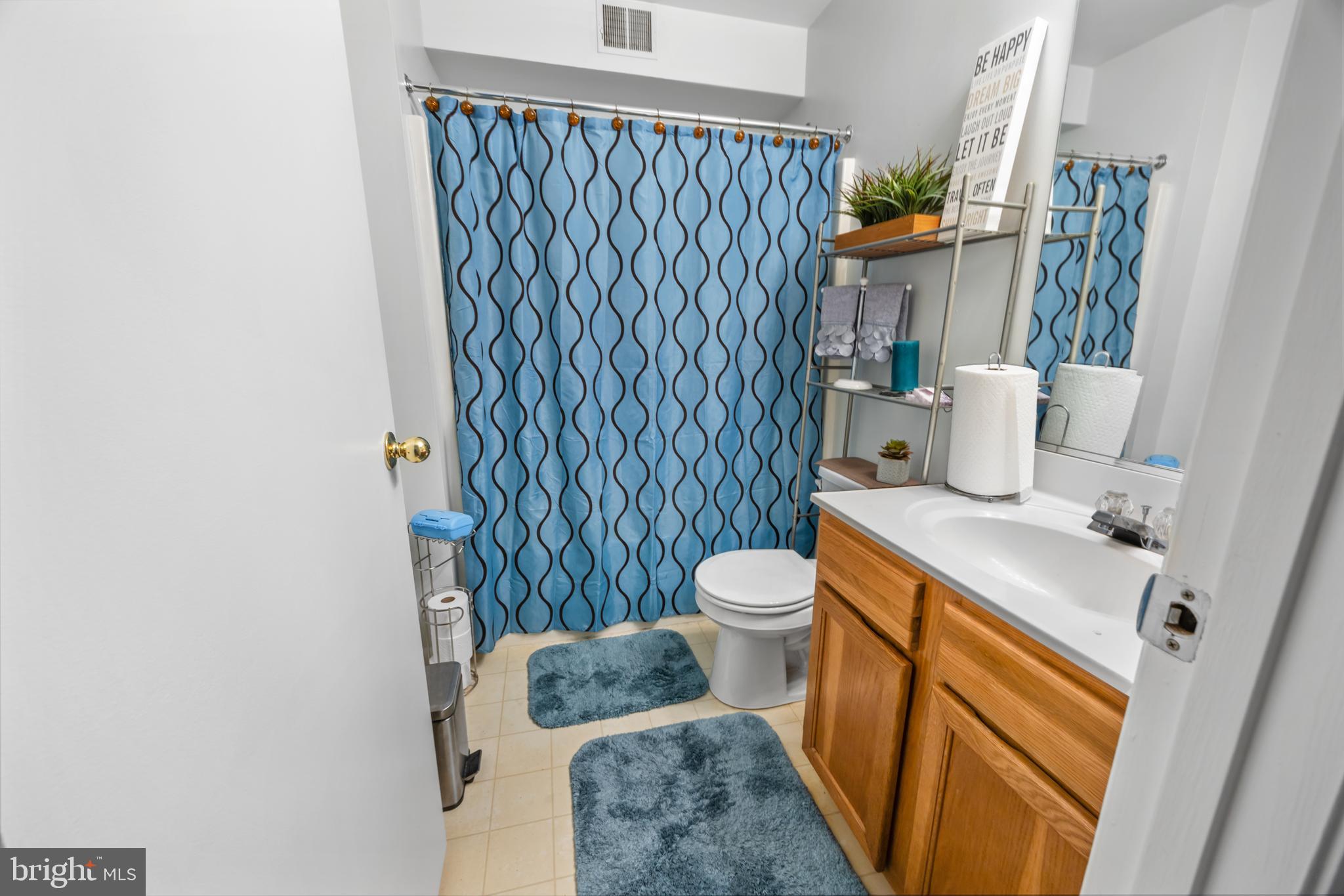 ANNAPOLIS OVERLOOK - Residential