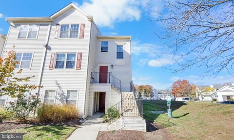 Condo For Sale - 10 Sandstone Court<br/> ANNAPOLIS, MD 21403