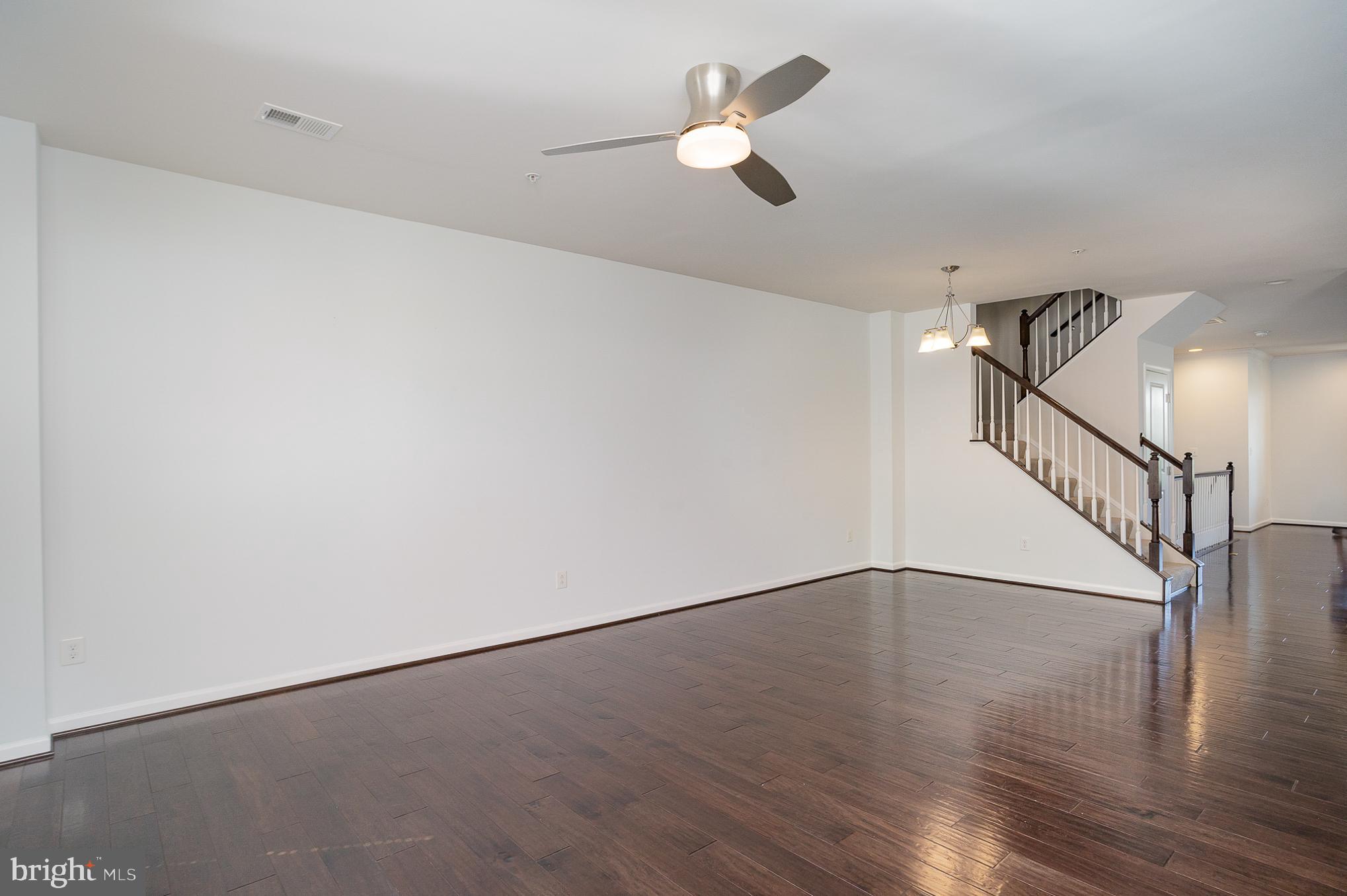 VIRGINIA MANOR CONDOMINIUM - Residential Lease