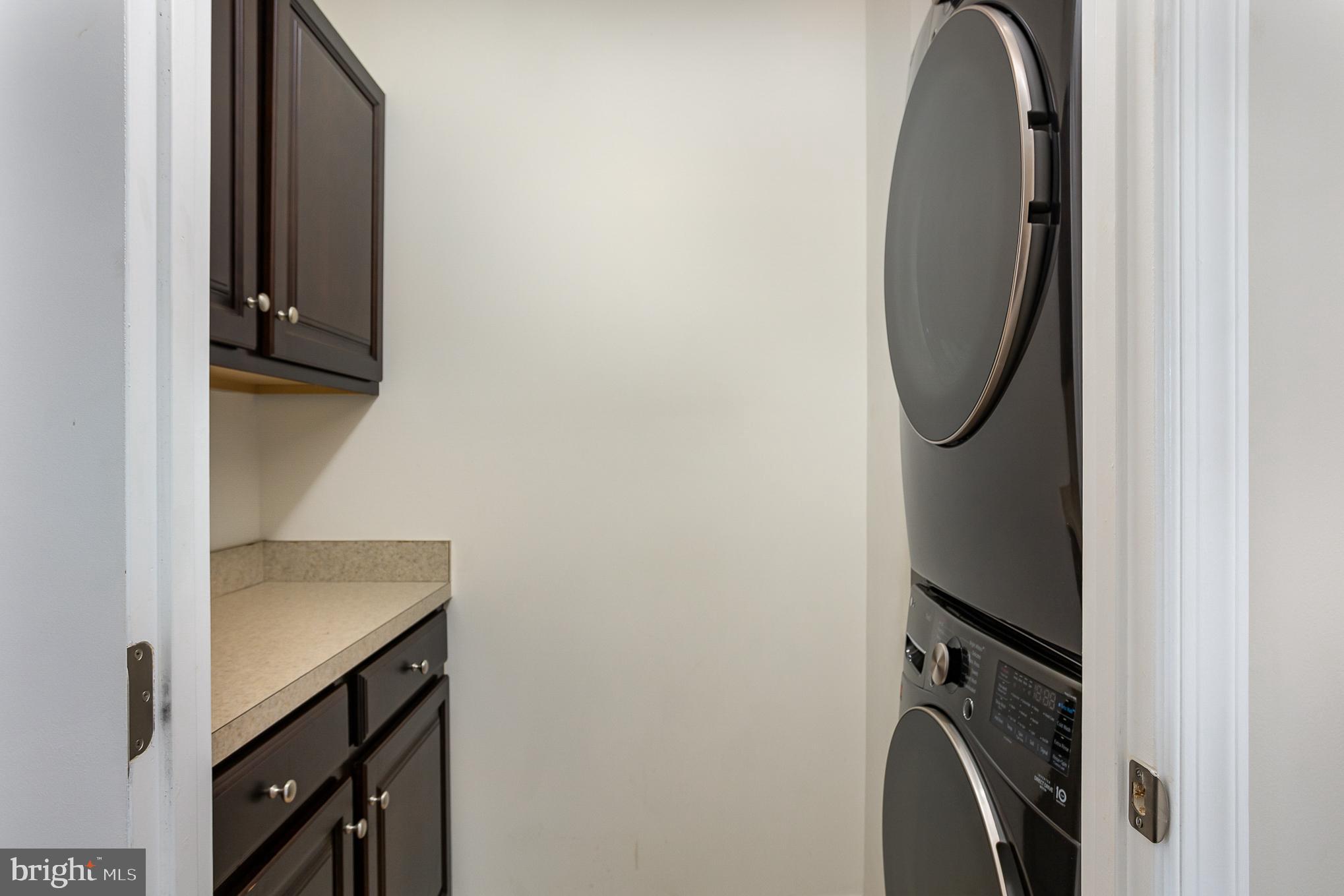 VIRGINIA MANOR CONDOMINIUM - Residential Lease