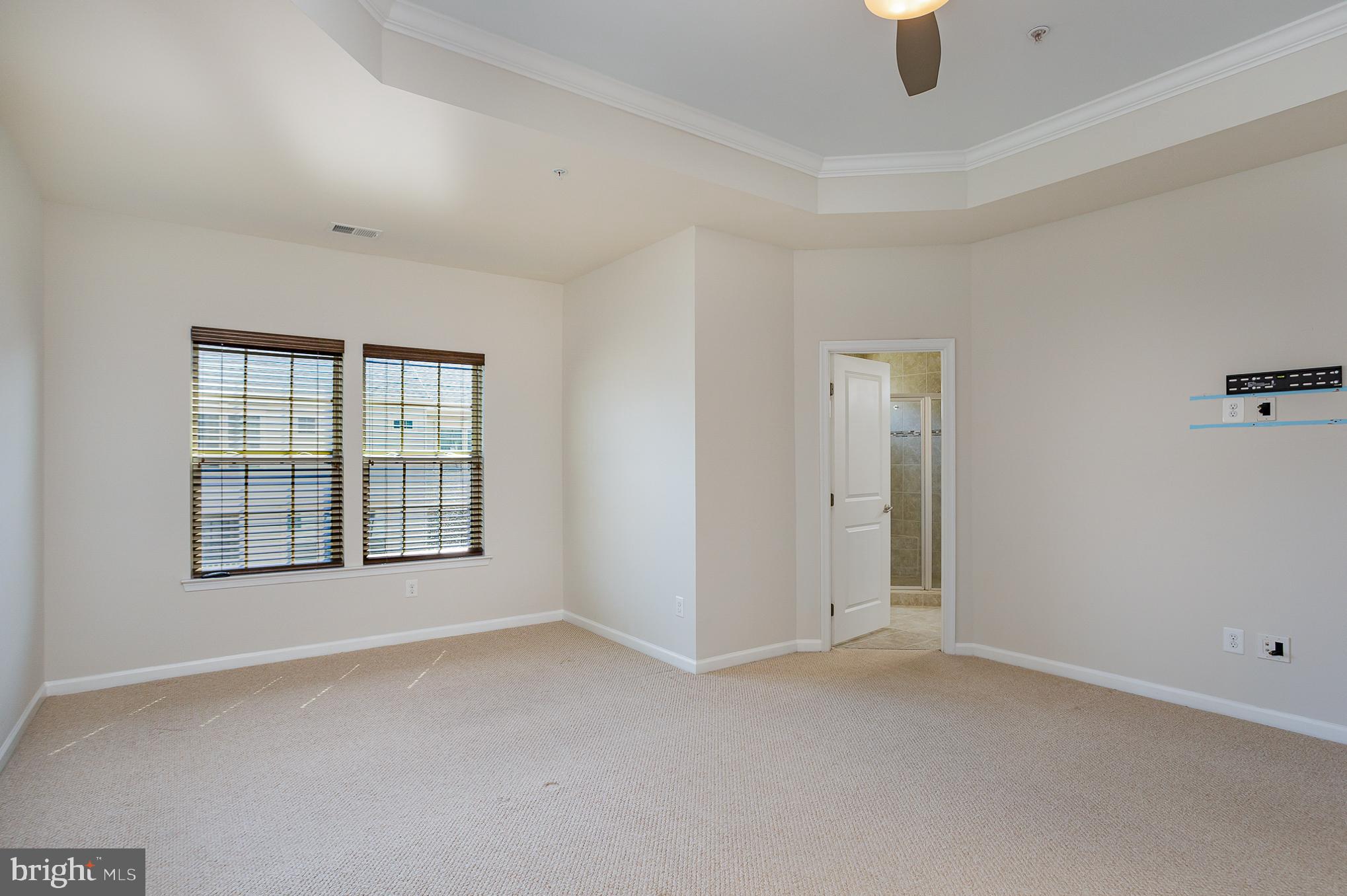 VIRGINIA MANOR CONDOMINIUM - Residential Lease