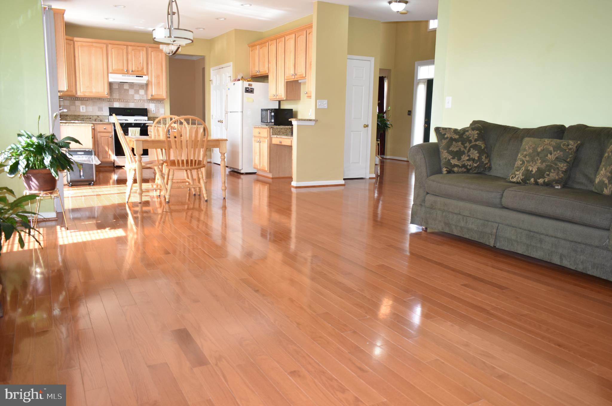 WAYSIDE VILLAGE - Residential