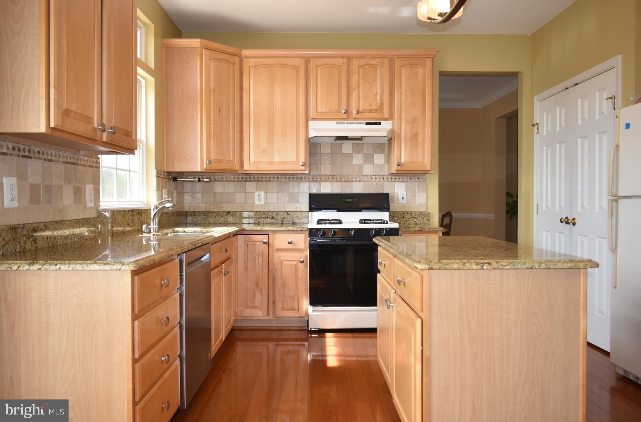 WAYSIDE VILLAGE - Residential