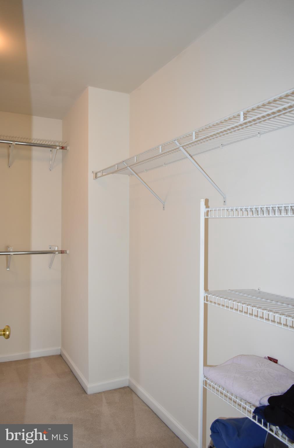 WAYSIDE VILLAGE - Residential