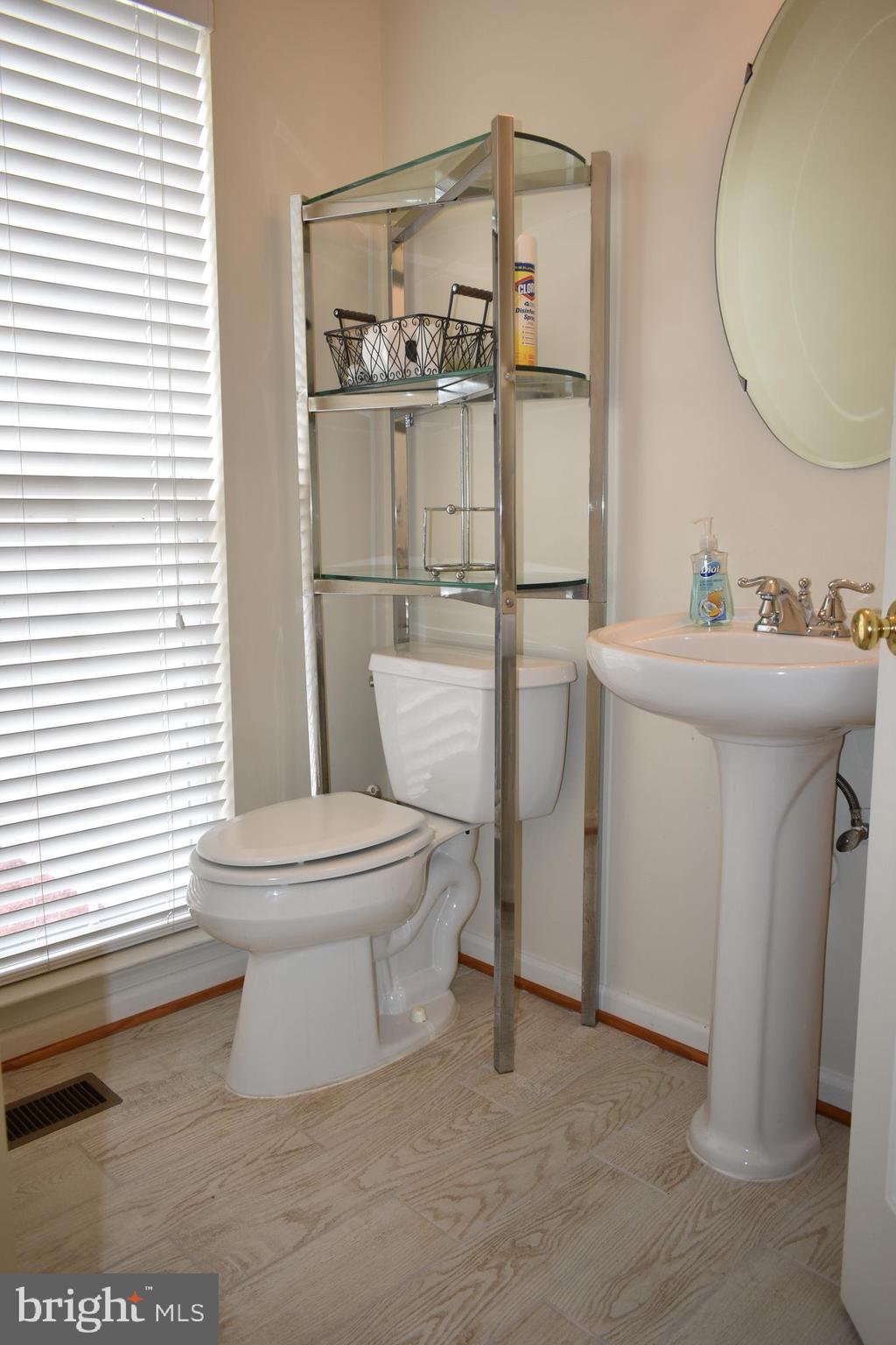 WAYSIDE VILLAGE - Residential