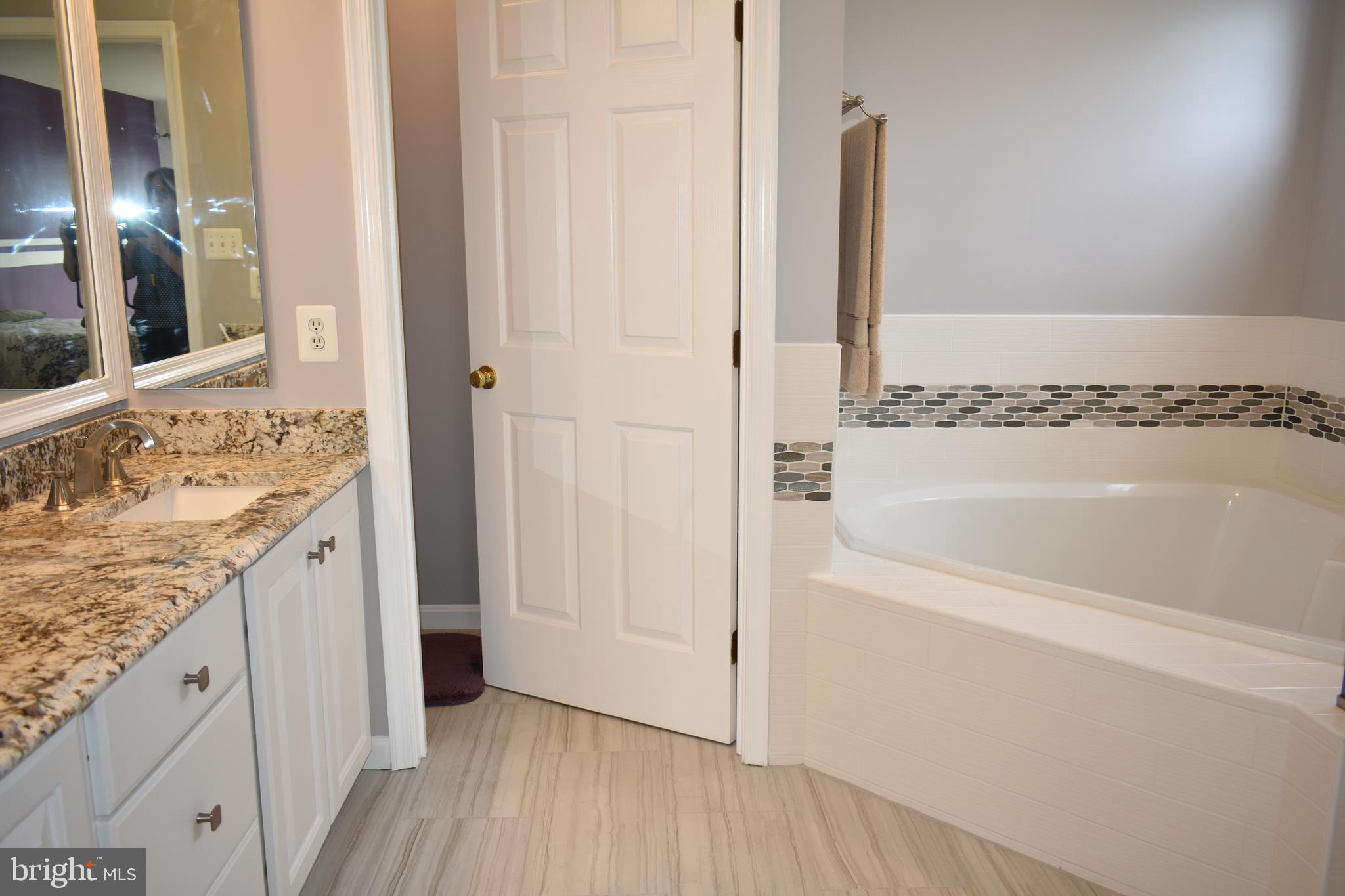 WAYSIDE VILLAGE - Residential