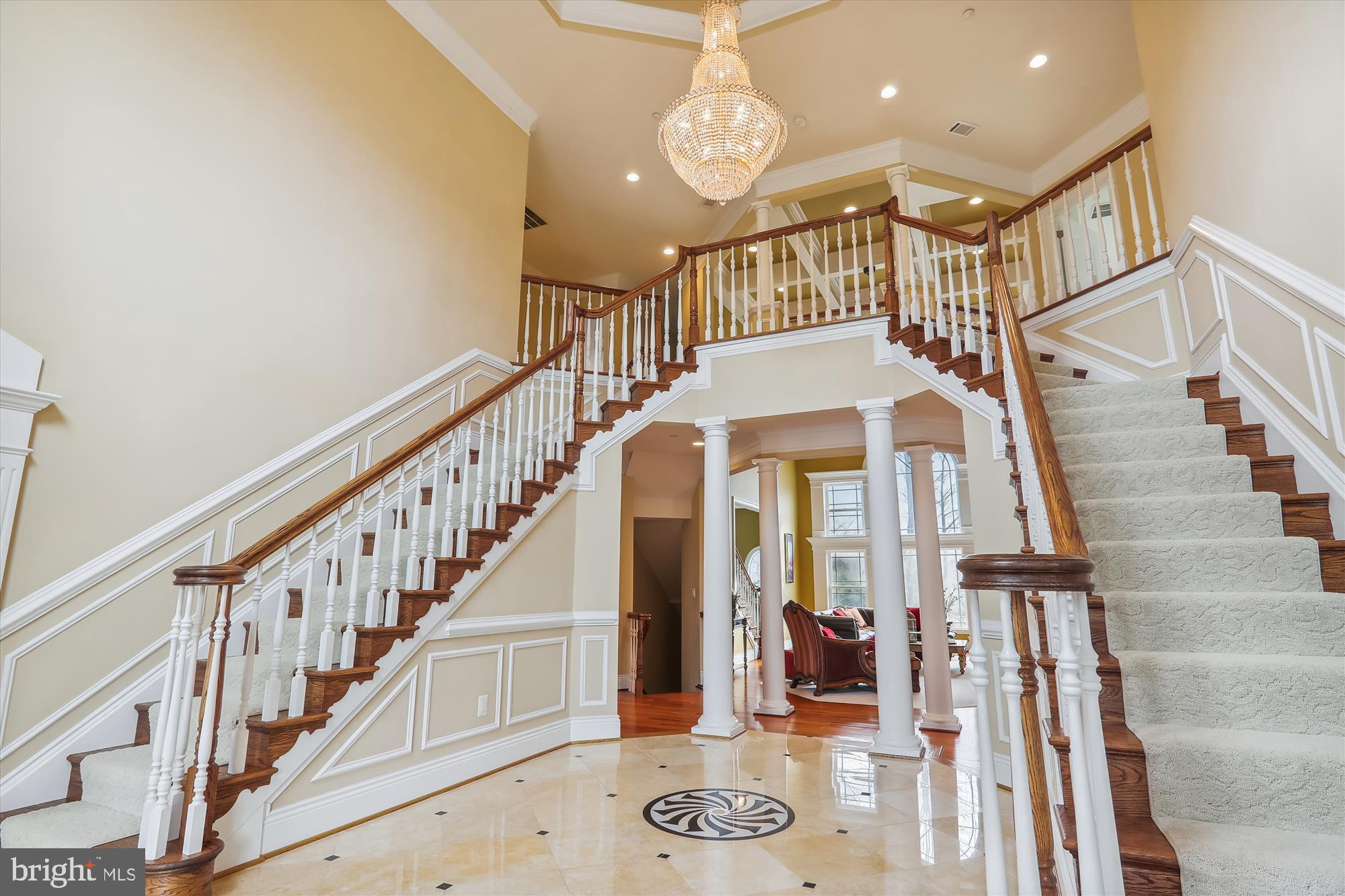 LAYTONSVILLE OUTSIDE - Residential