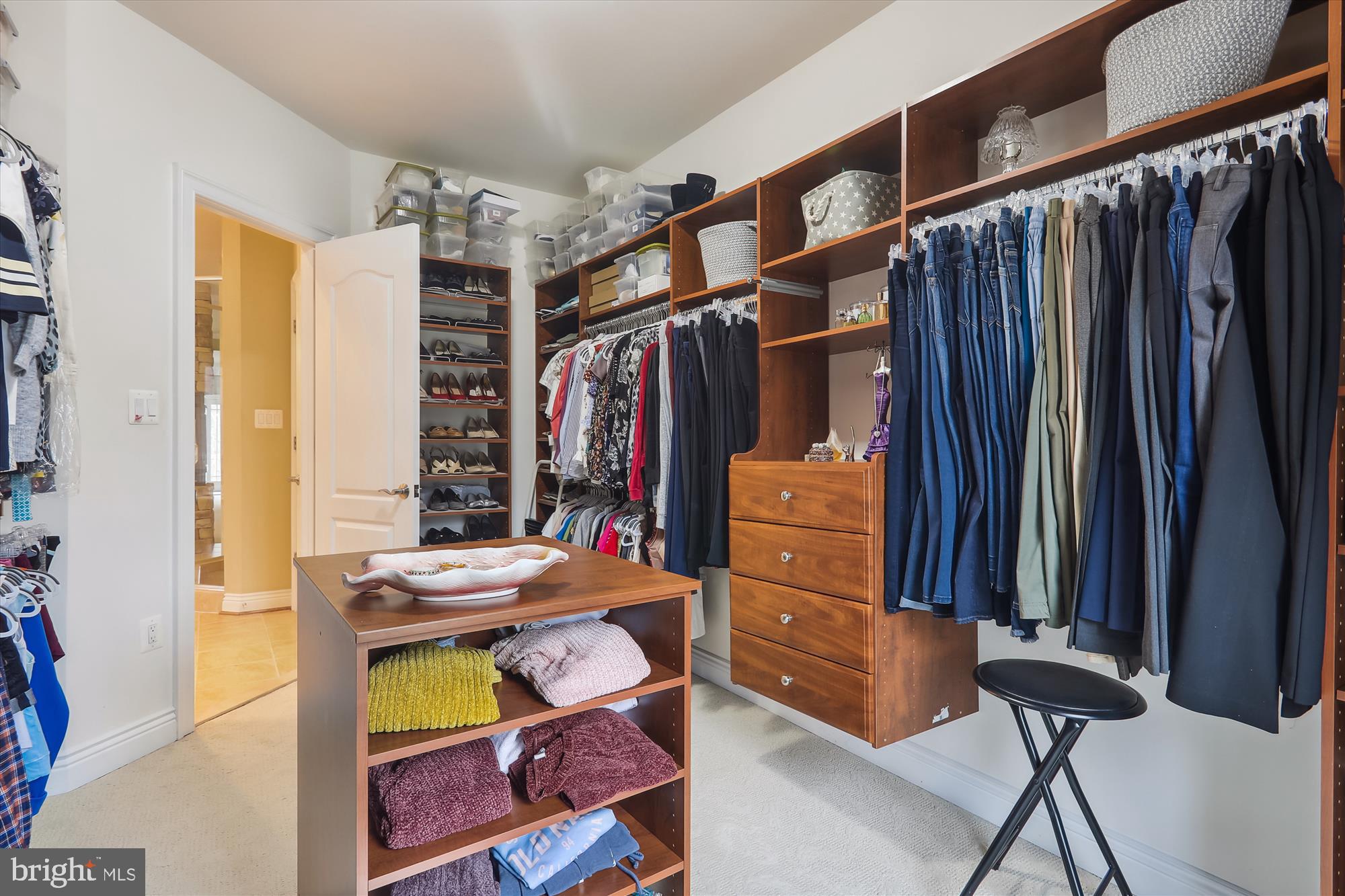 LAYTONSVILLE OUTSIDE - Residential