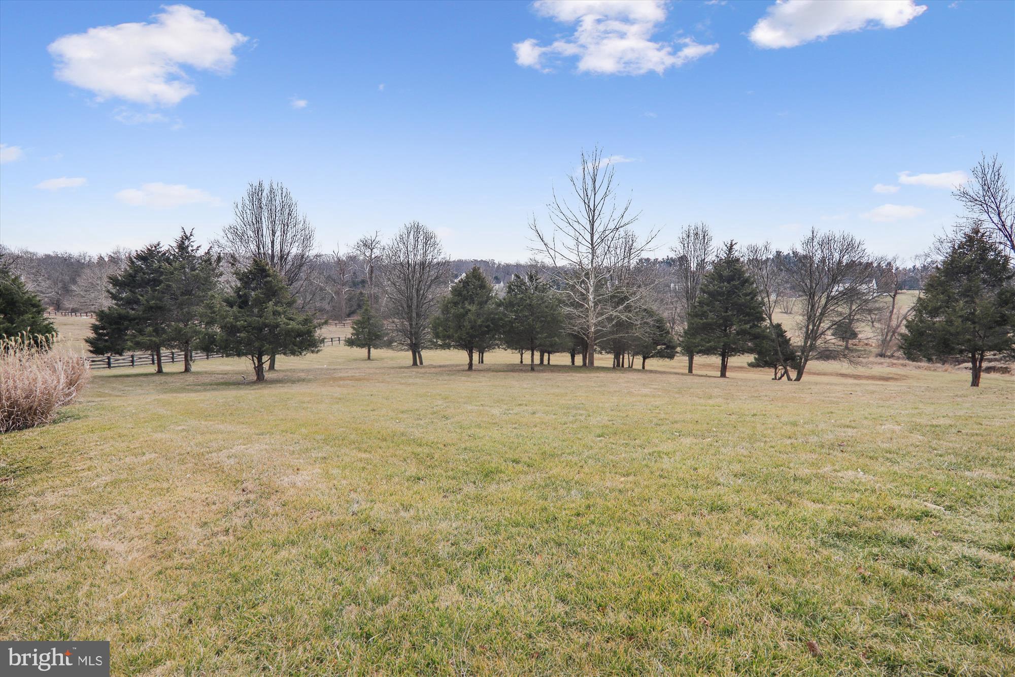 LAYTONSVILLE OUTSIDE - Residential