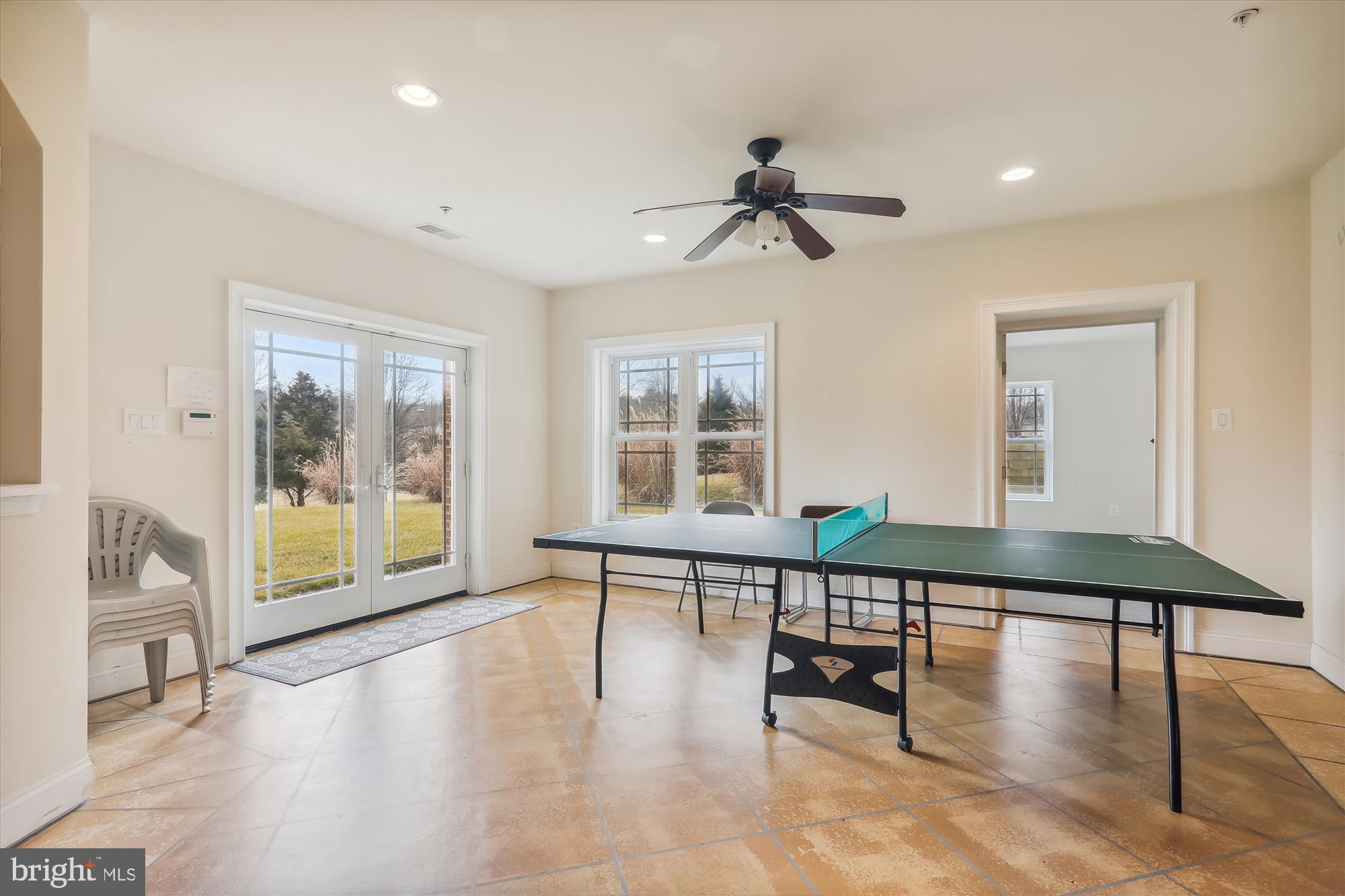 LAYTONSVILLE OUTSIDE - Residential