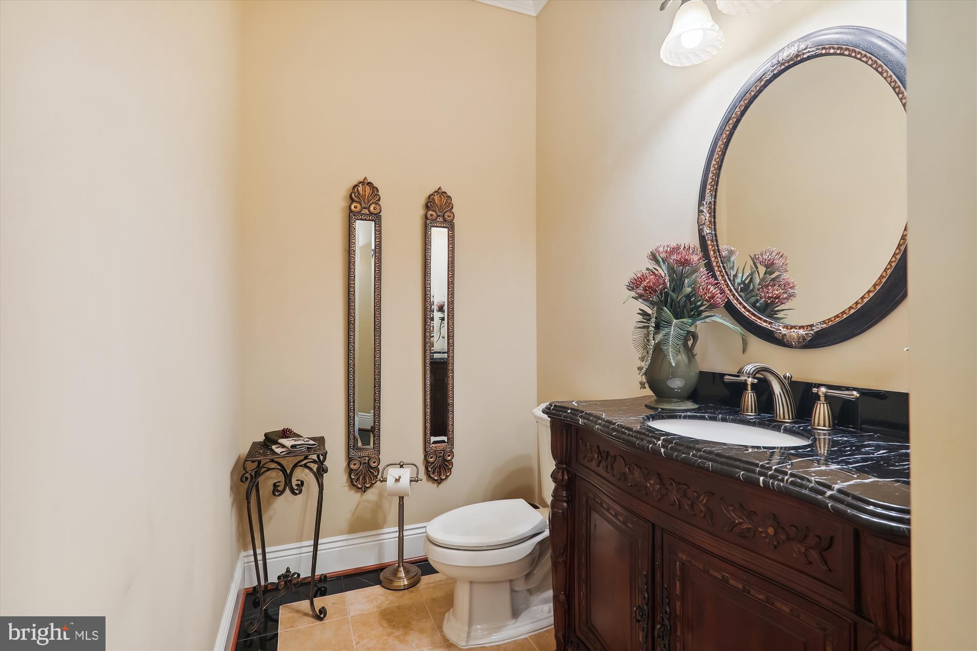 LAYTONSVILLE OUTSIDE - Residential