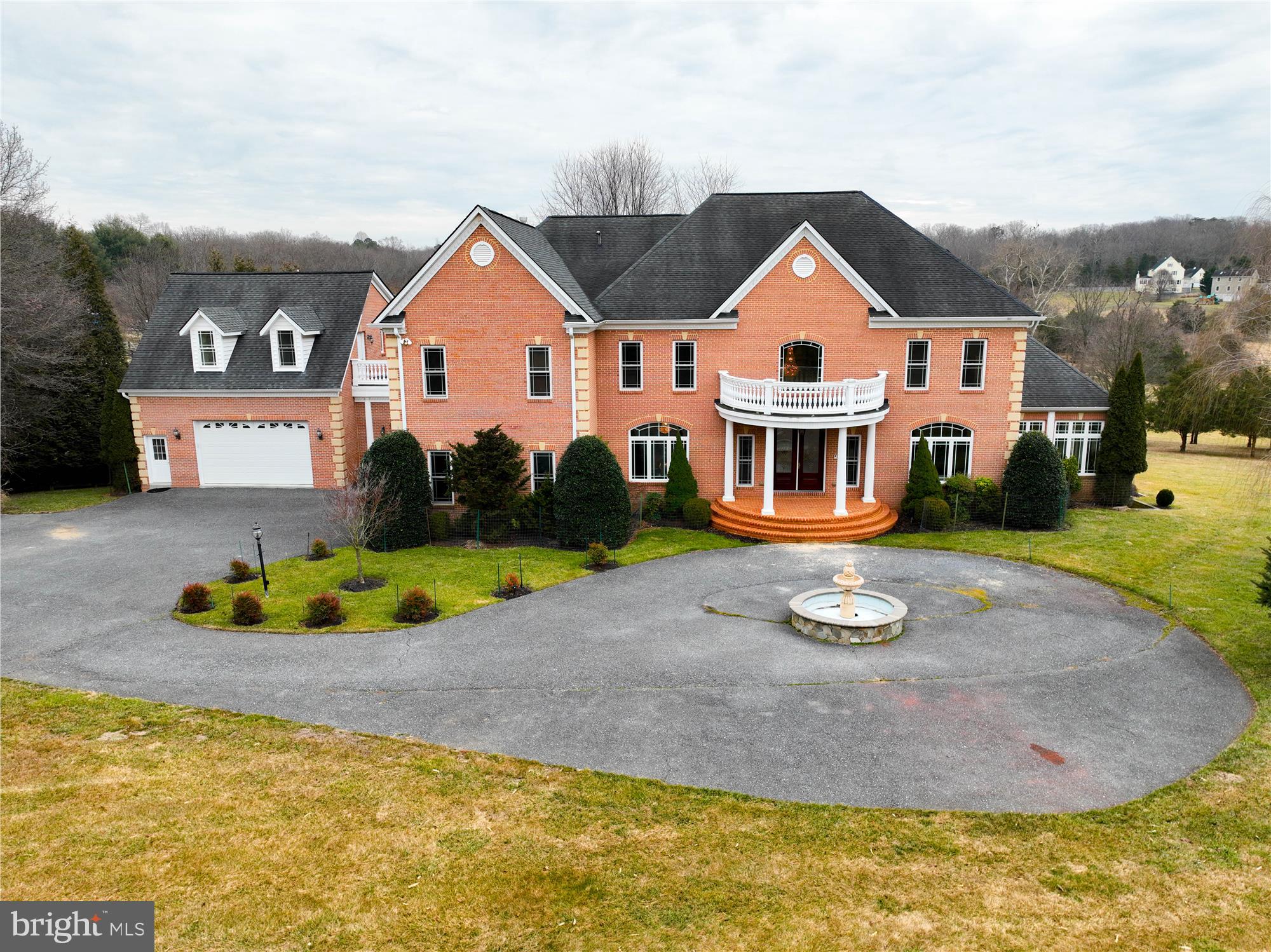 LAYTONSVILLE OUTSIDE - Residential