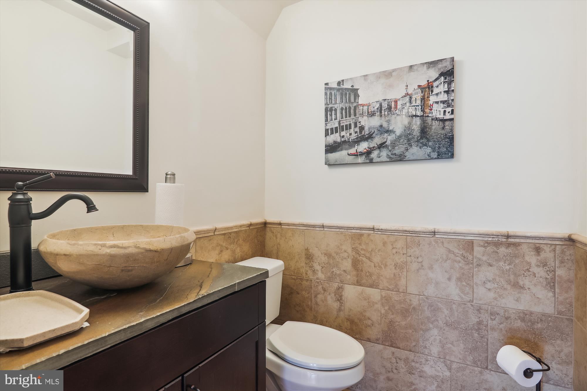 LAYTONSVILLE OUTSIDE - Residential